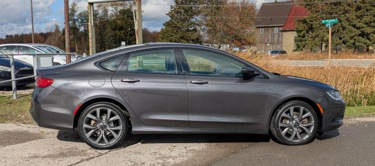 2015 Chrysler 200 200 S FWD - Photo #6