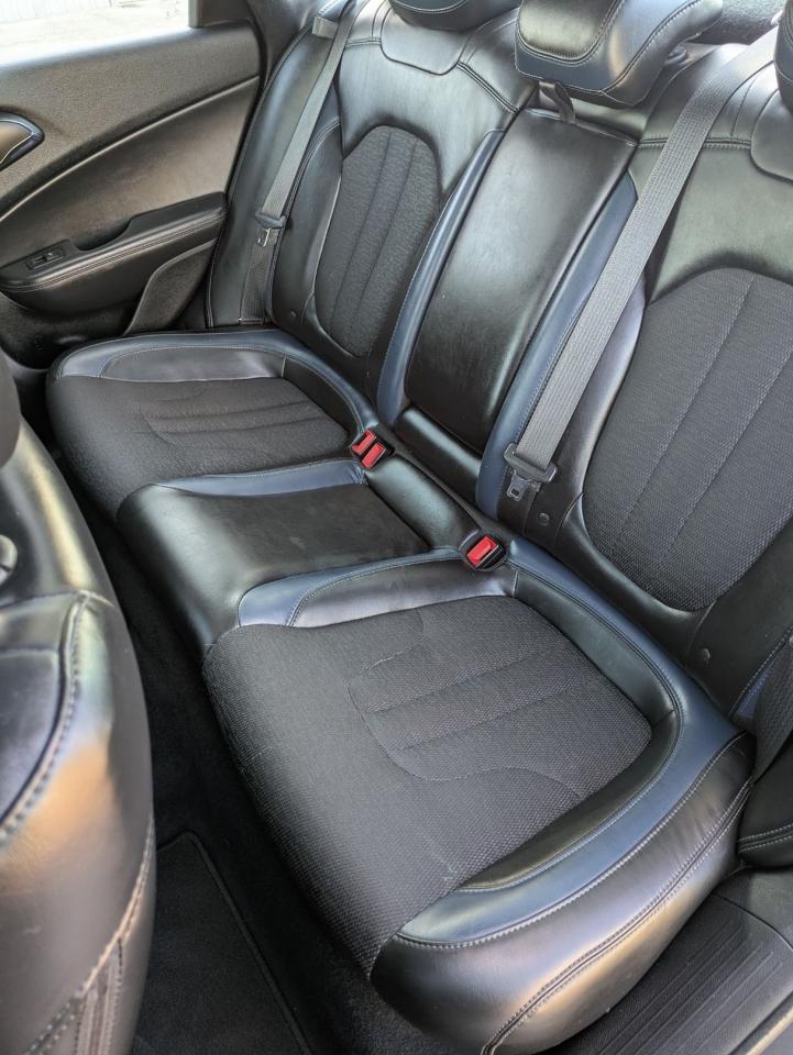 2015 Chrysler 200 200 S FWD - Photo #13