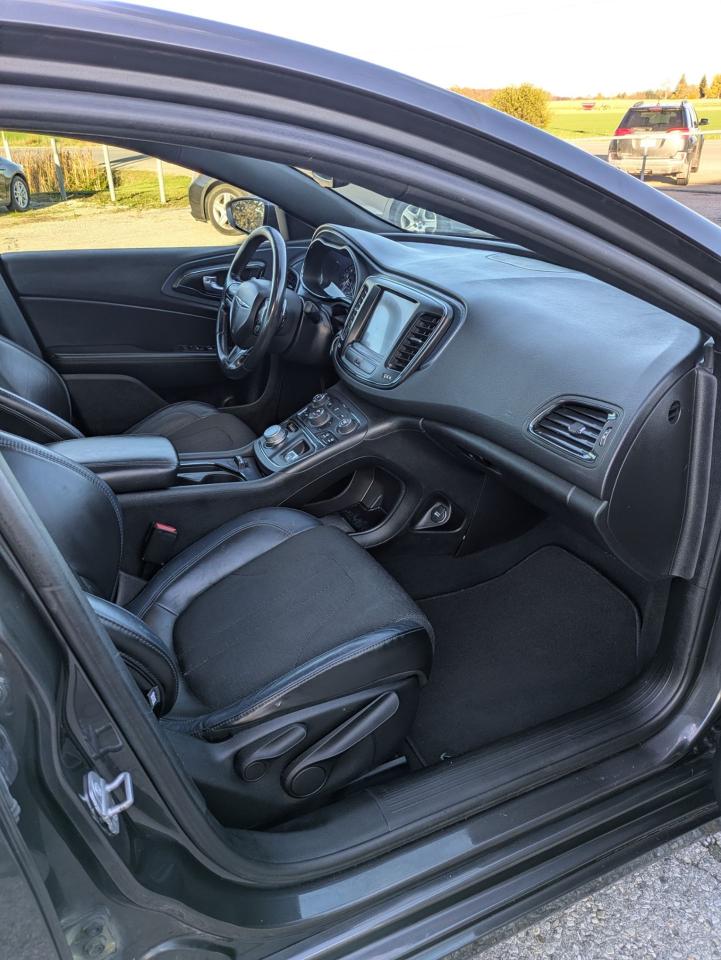 2015 Chrysler 200 200 S FWD - Photo #20