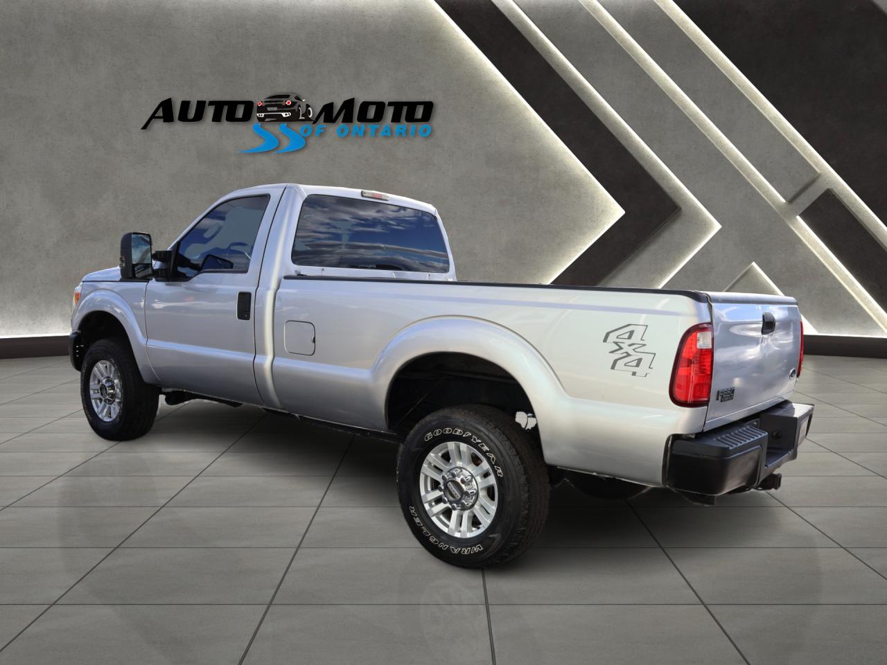 2015 Ford F-250 SD 6.2L V8 XL 4WD LONG BED CERTIFIED *ACCIDENT FREE**LOW KMS* CRUISE ALLOYS - Photo #4
