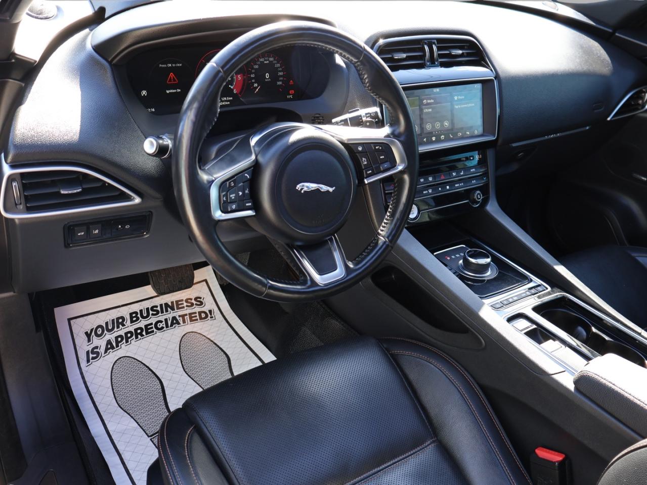 2018 Jaguar F-PACE 20d PRESTIGE AWD CERTIFIED *ACCIDENT FREE*JAGUAR MAINTAIN* CAMERA NAV HEATED SEATS PANO ROOF CRUISE ALLOYS - Photo #7