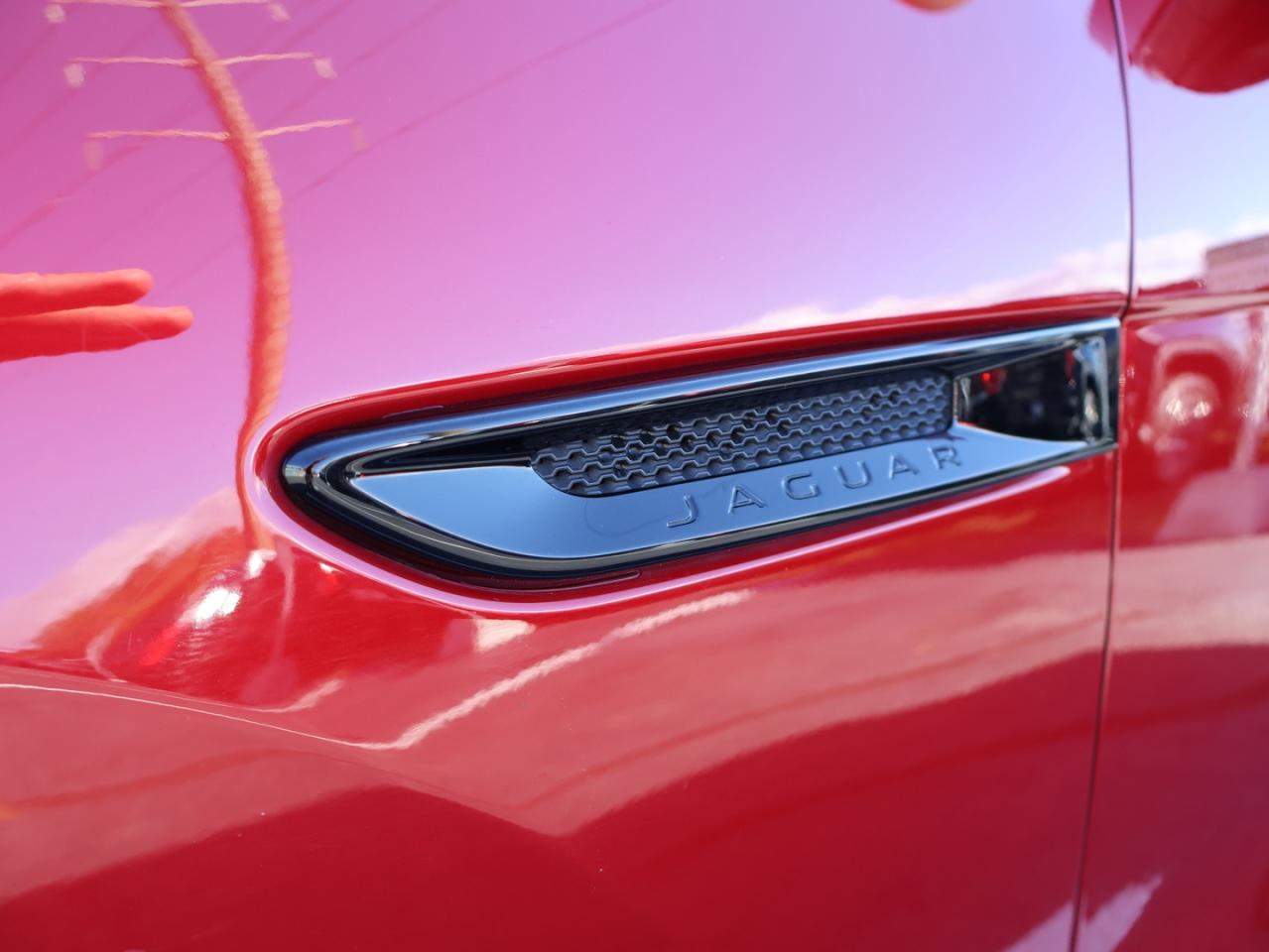 2018 Jaguar F-PACE 20d PRESTIGE AWD CERTIFIED *ACCIDENT FREE*JAGUAR MAINTAIN* CAMERA NAV HEATED SEATS PANO ROOF CRUISE ALLOYS - Photo #42