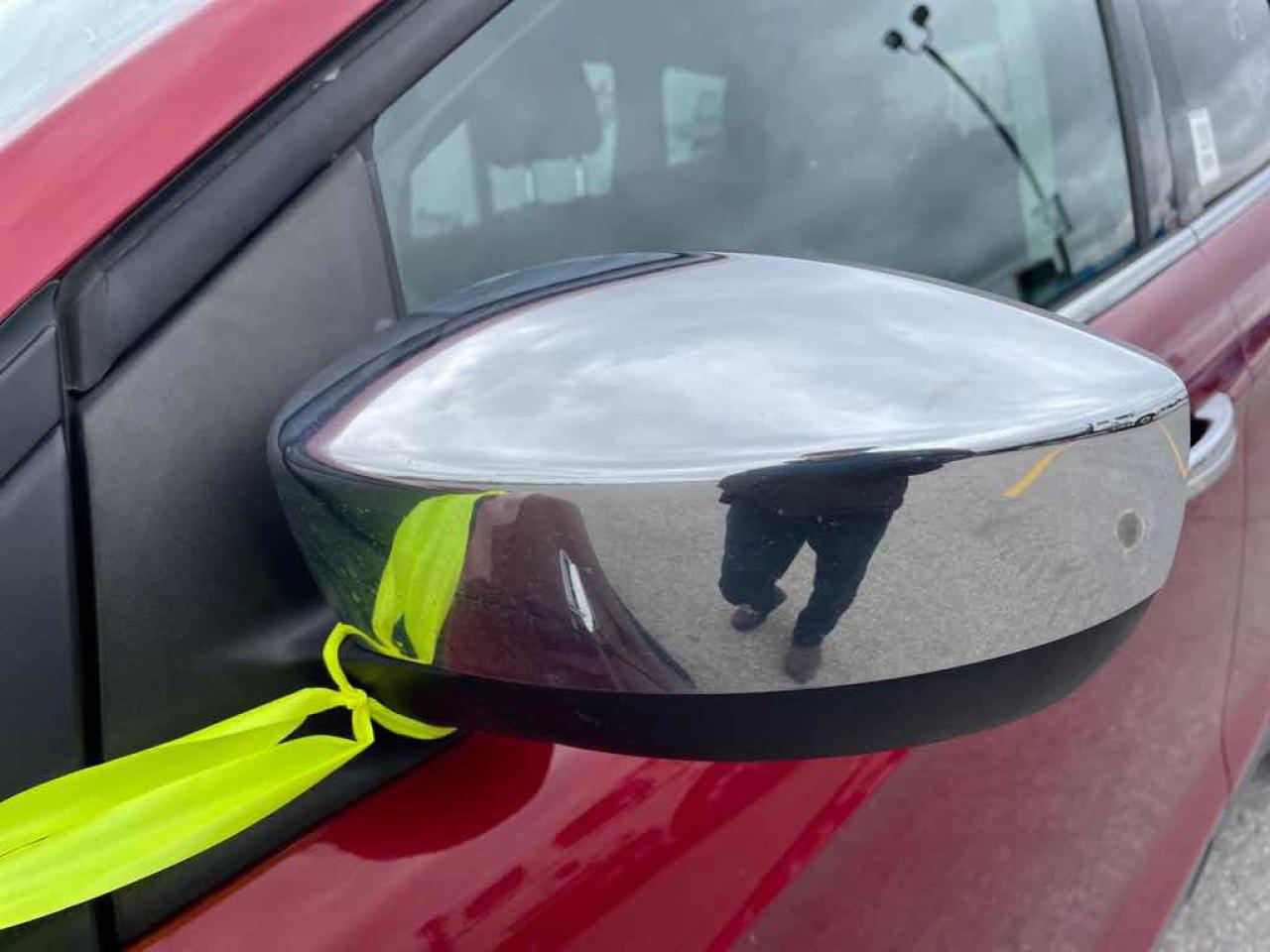 2015 Ford Escape SE - Photo #16