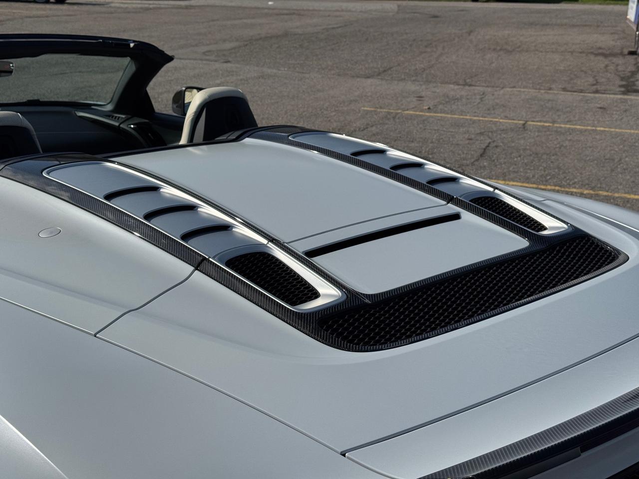 2018 Audi R8 Spyder V10 Plus **EXCLUSIVE EDITION** - Photo #18