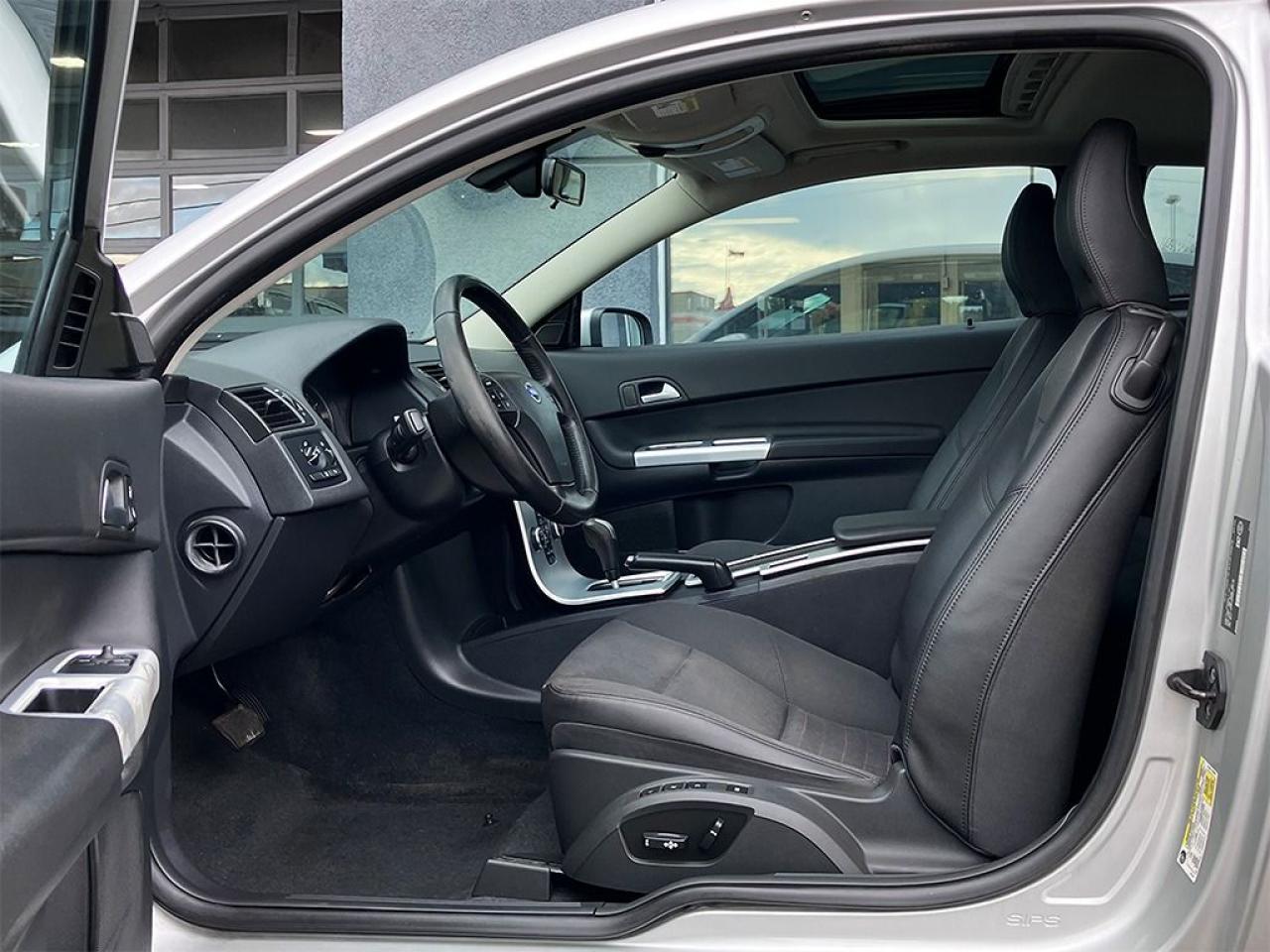 2012 Volvo C30 T5|SUNROOF|ALLOY WHEELS - Photo #6