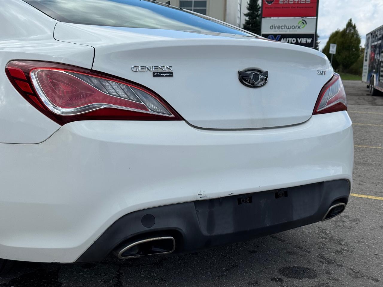 2013 Hyundai Genesis Coupe Premium **6 SPEED MANUAL** - Photo #14