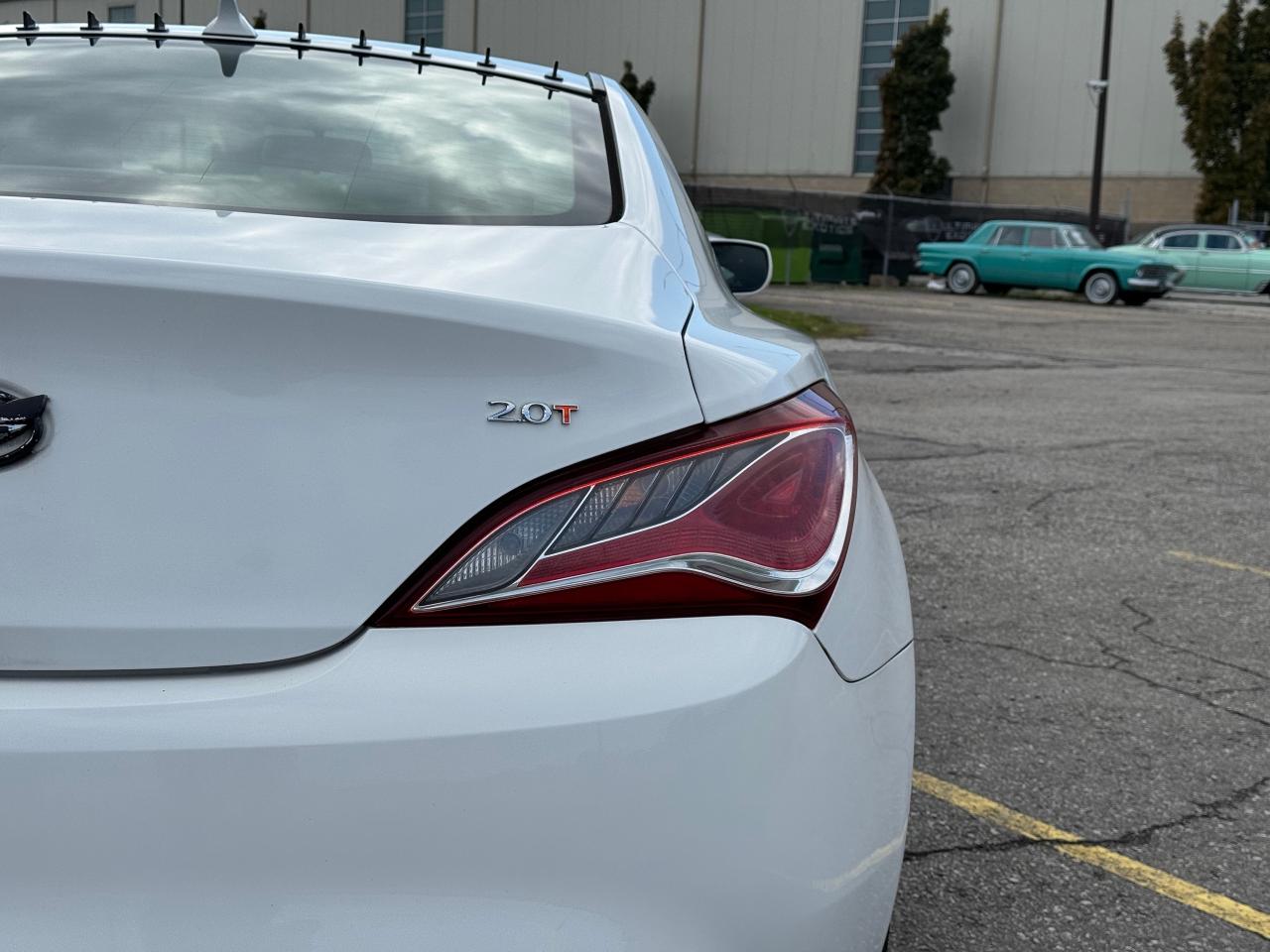 2013 Hyundai Genesis Coupe Premium **6 SPEED MANUAL** - Photo #15