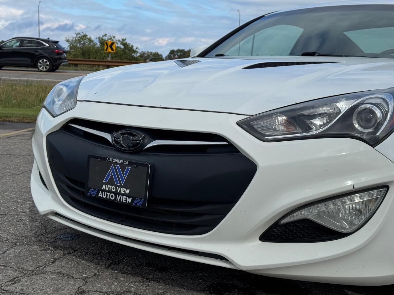 2013 Hyundai Genesis Coupe Premium **6 SPEED MANUAL** - Photo #10