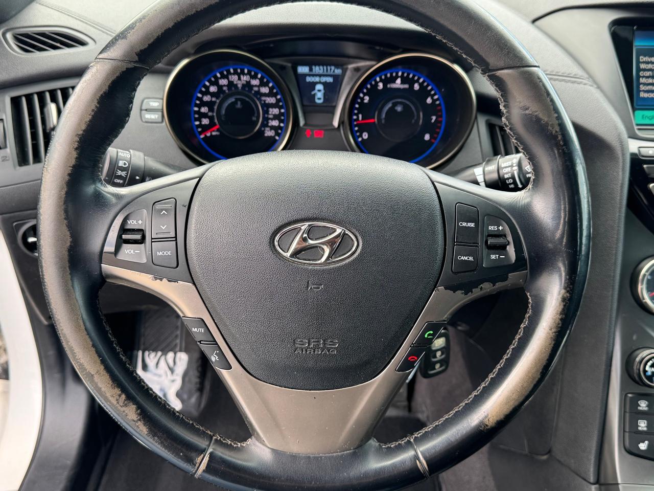 2013 Hyundai Genesis Coupe Premium **6 SPEED MANUAL** - Photo #18