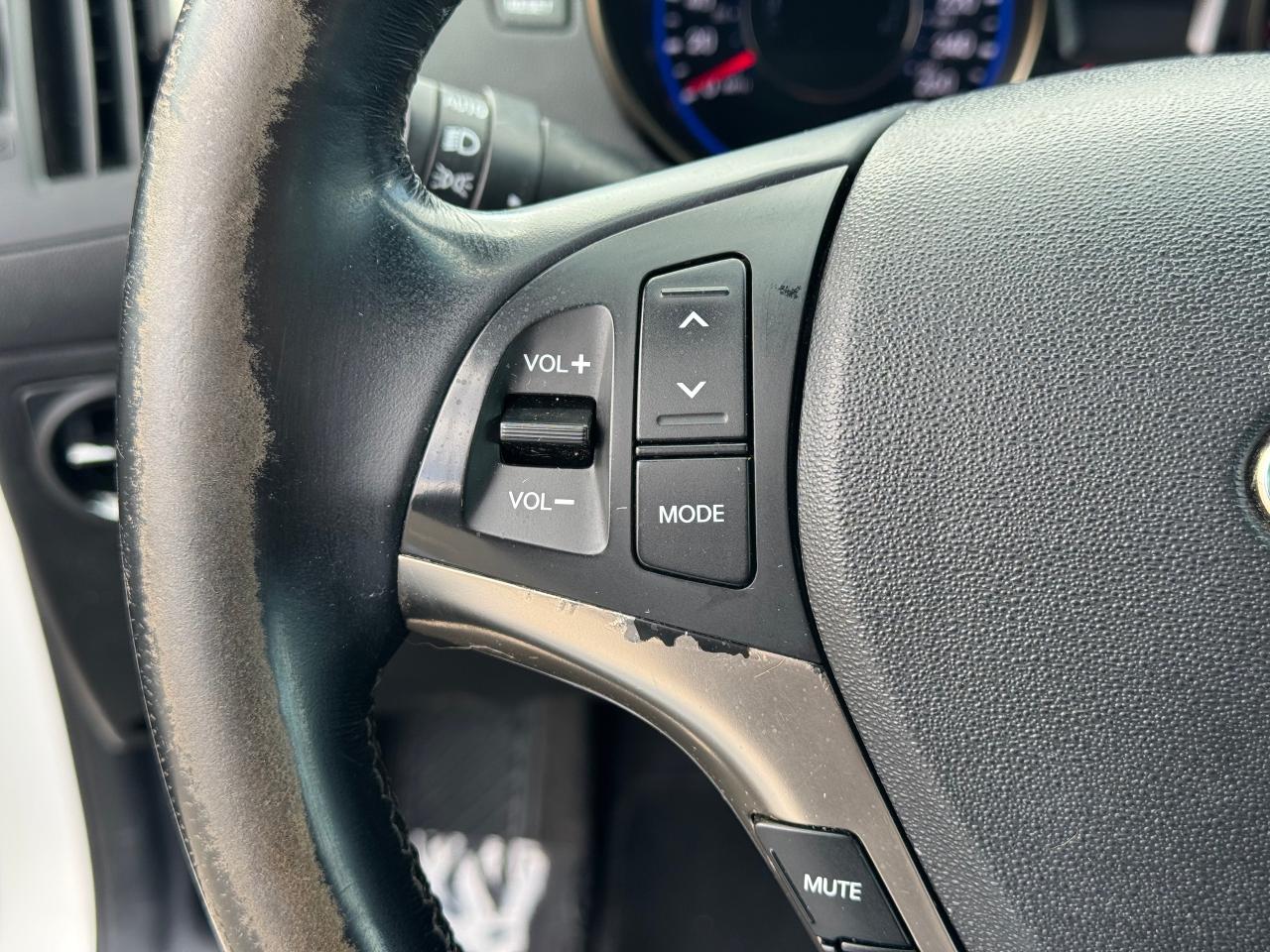 2013 Hyundai Genesis Coupe Premium **6 SPEED MANUAL** - Photo #20