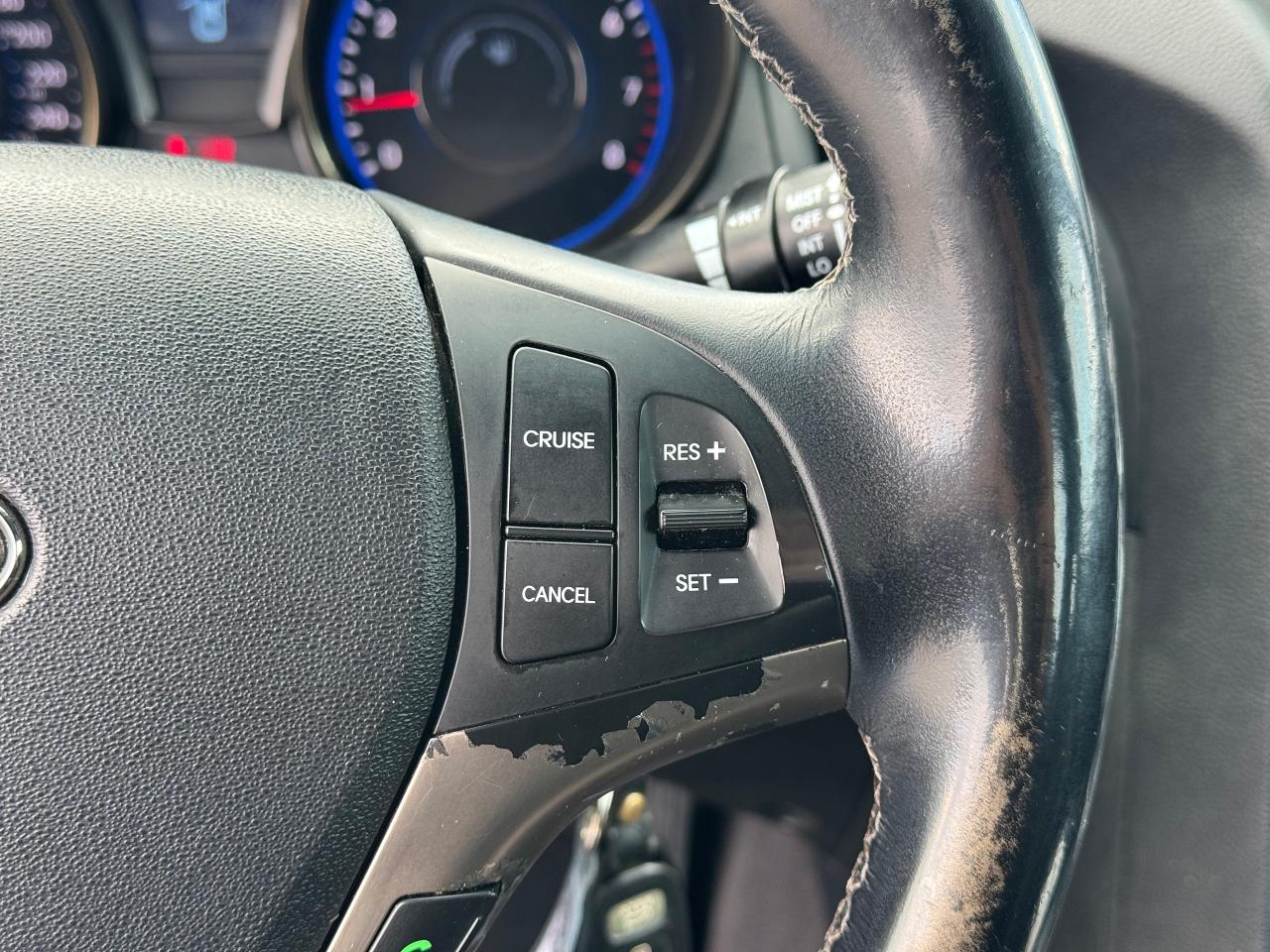 2013 Hyundai Genesis Coupe Premium **6 SPEED MANUAL** - Photo #19