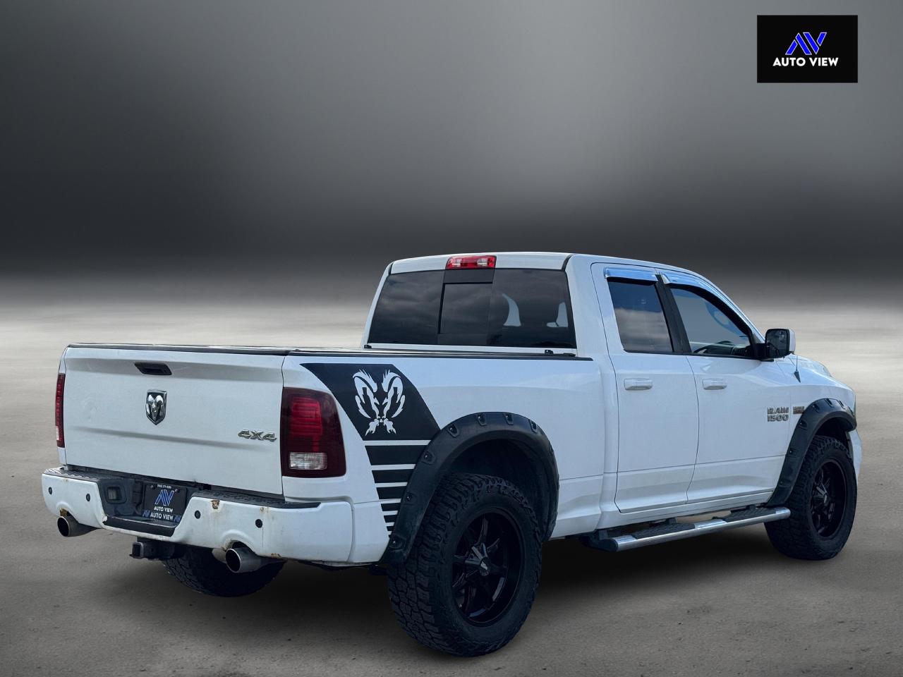 2013 RAM 1500 Sport **CERTIFIED** - Photo #5