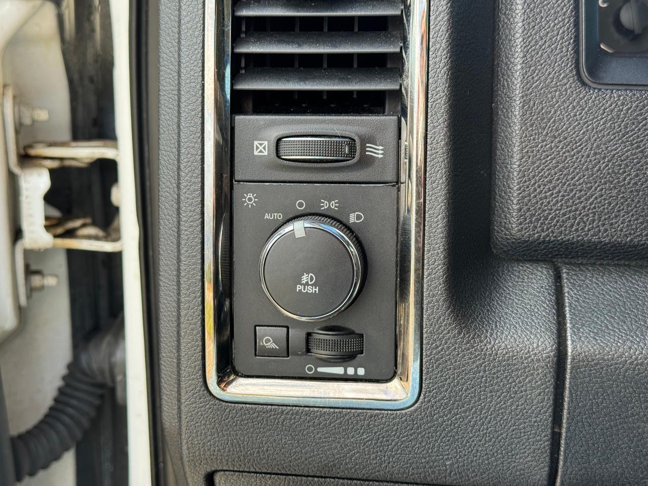2013 RAM 1500 Sport **CERTIFIED** - Photo #25