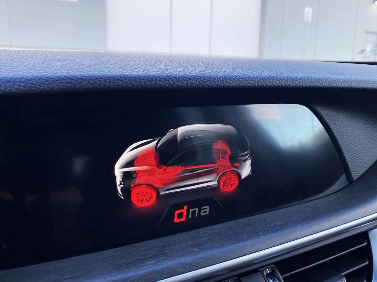 2018 Alfa Romeo Stelvio Ti Q4 AWD-SPORT-NAV-CAMERA-PANO ROOF-1 OWNER - Photo #39