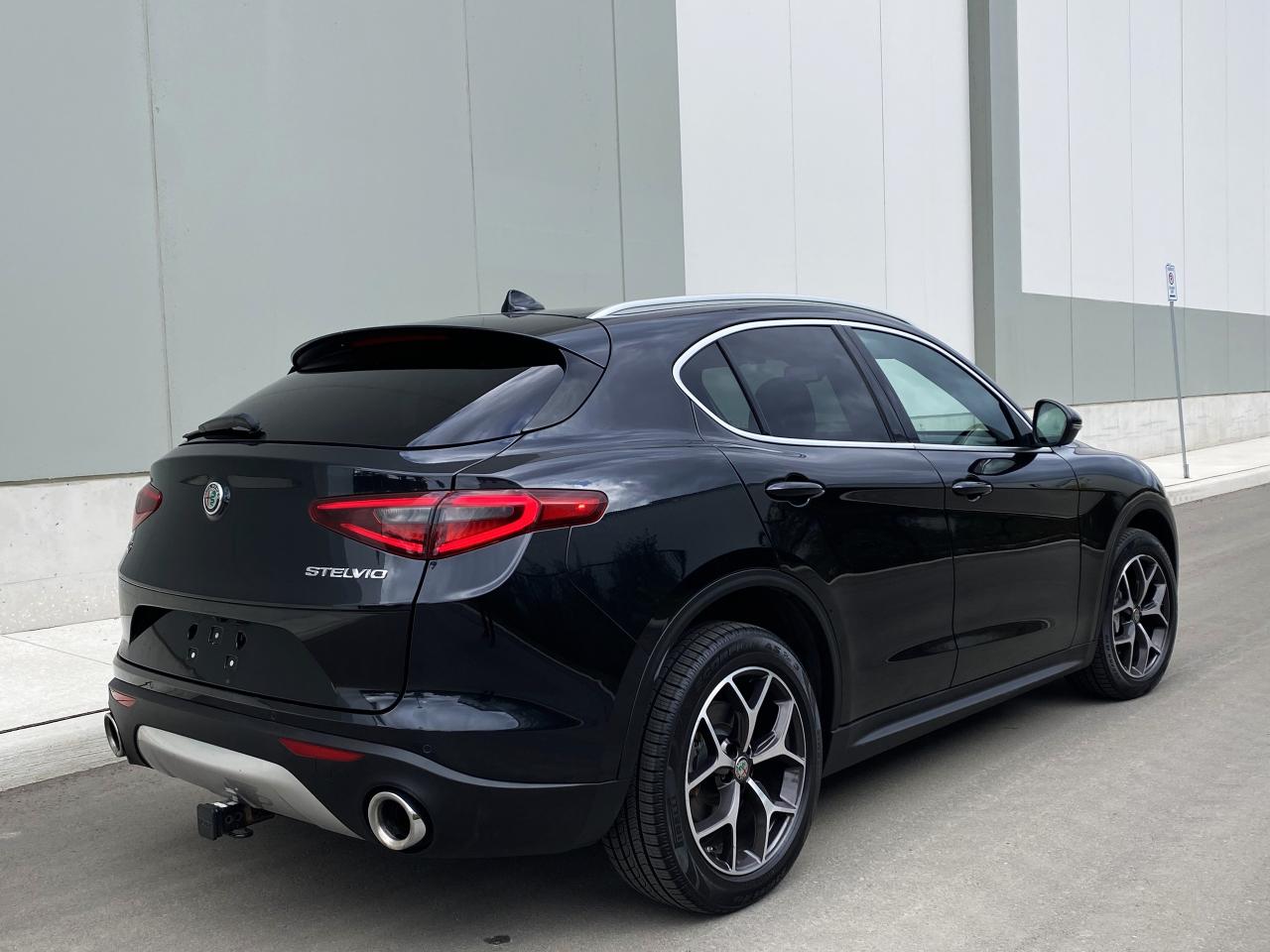 2018 Alfa Romeo Stelvio Ti Q4 AWD-SPORT-NAV-CAMERA-PANO ROOF-1 OWNER - Photo #13