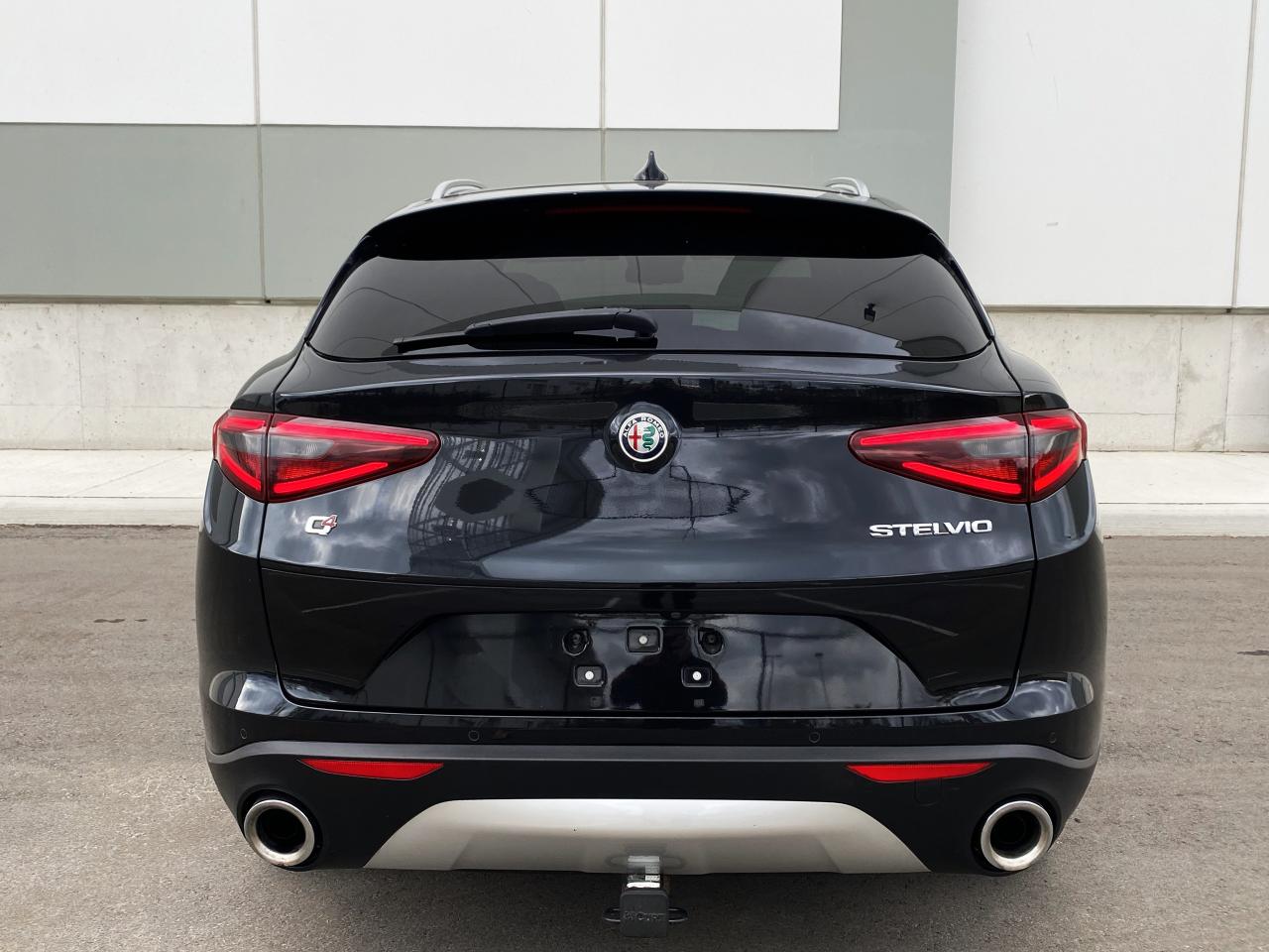 2018 Alfa Romeo Stelvio Ti Q4 AWD-SPORT-NAV-CAMERA-PANO ROOF-1 OWNER - Photo #8