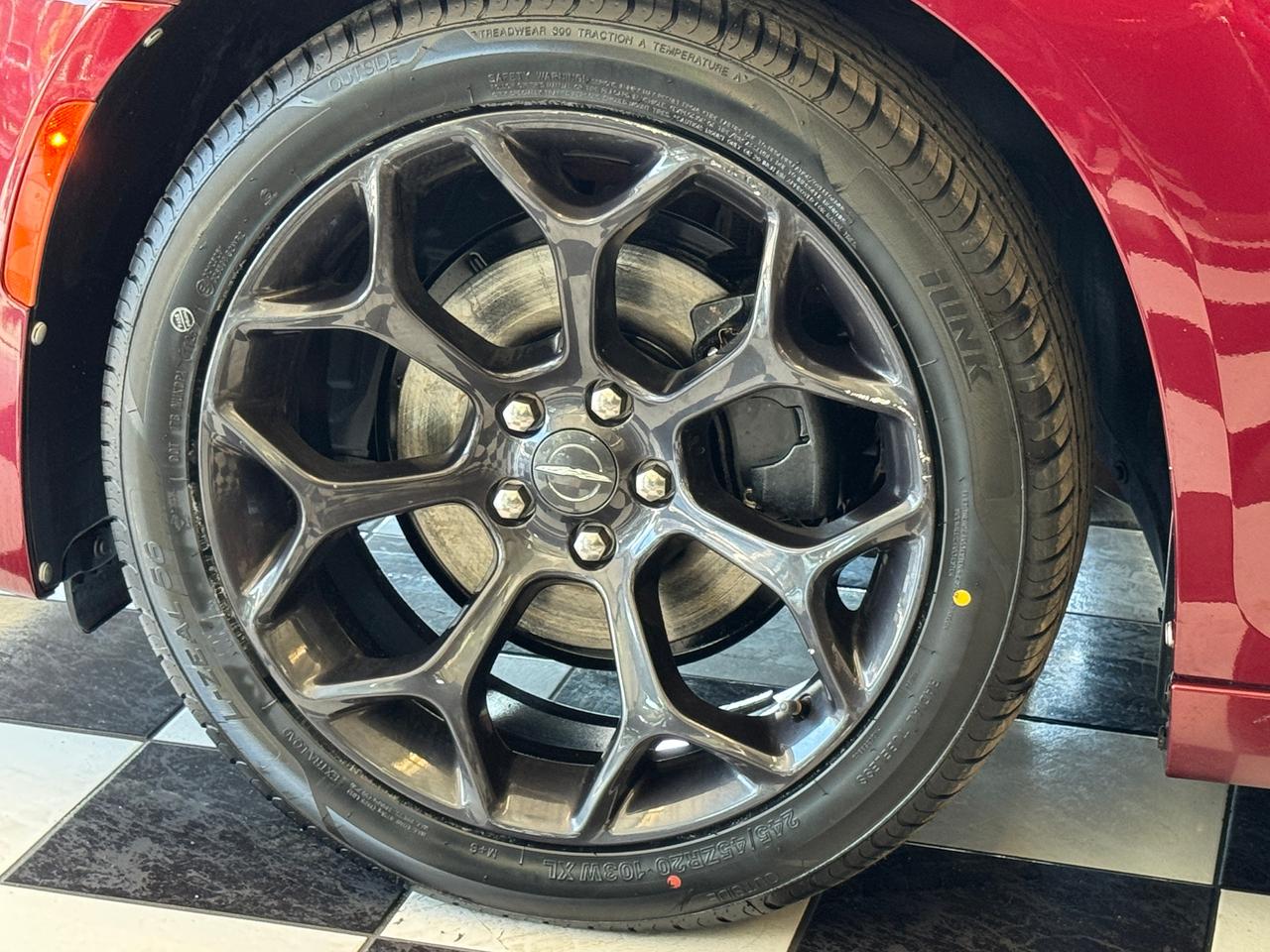 2019 Chrysler 300 300S+New Brakes+Roof+Adaptive Cruise+CLEAN CARFAX Photo