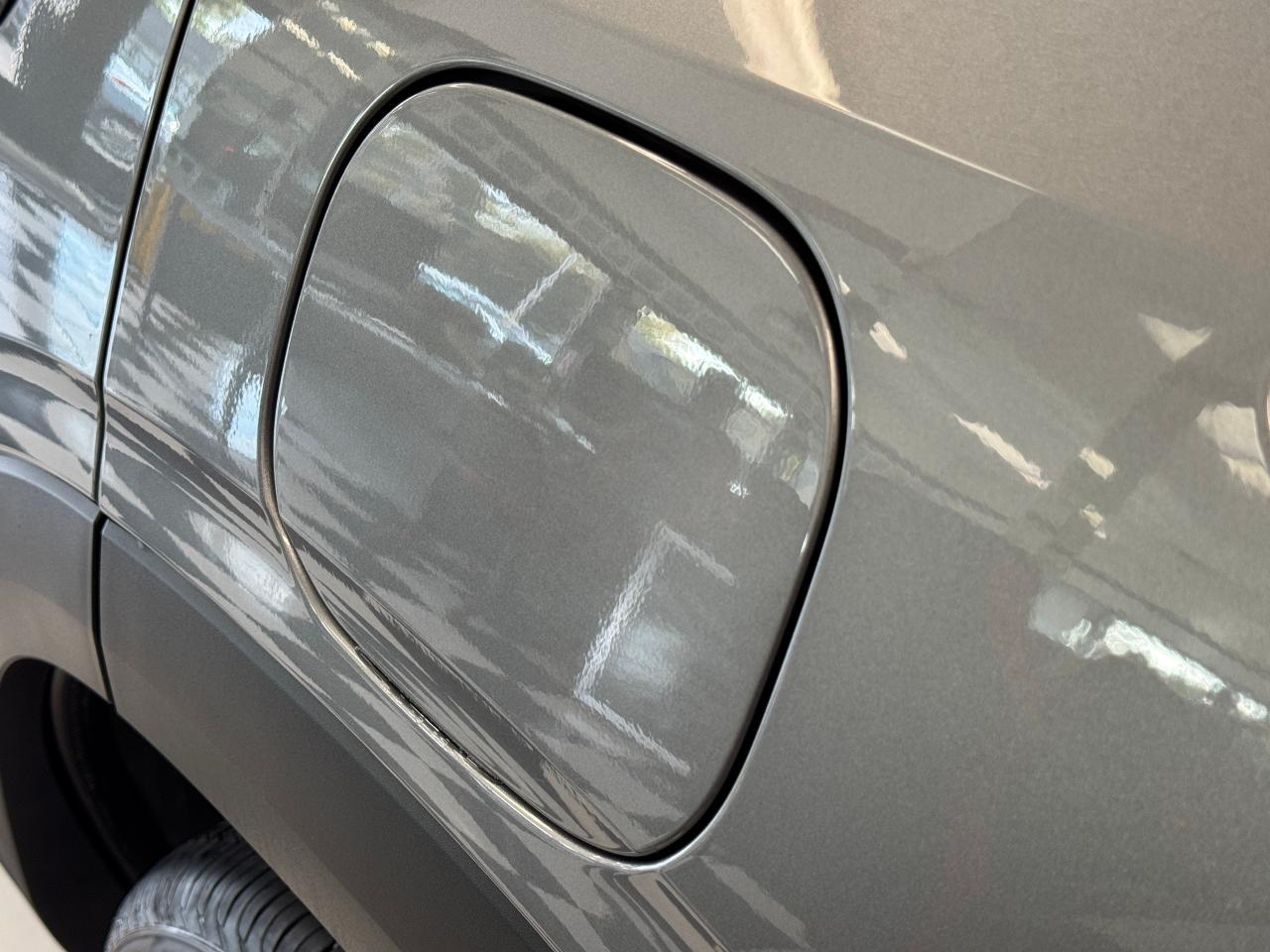 2024 Chevrolet Trax LS+Remote Start+LIKE NEW+ONE OWNER+CLEAN CARFAX Photo