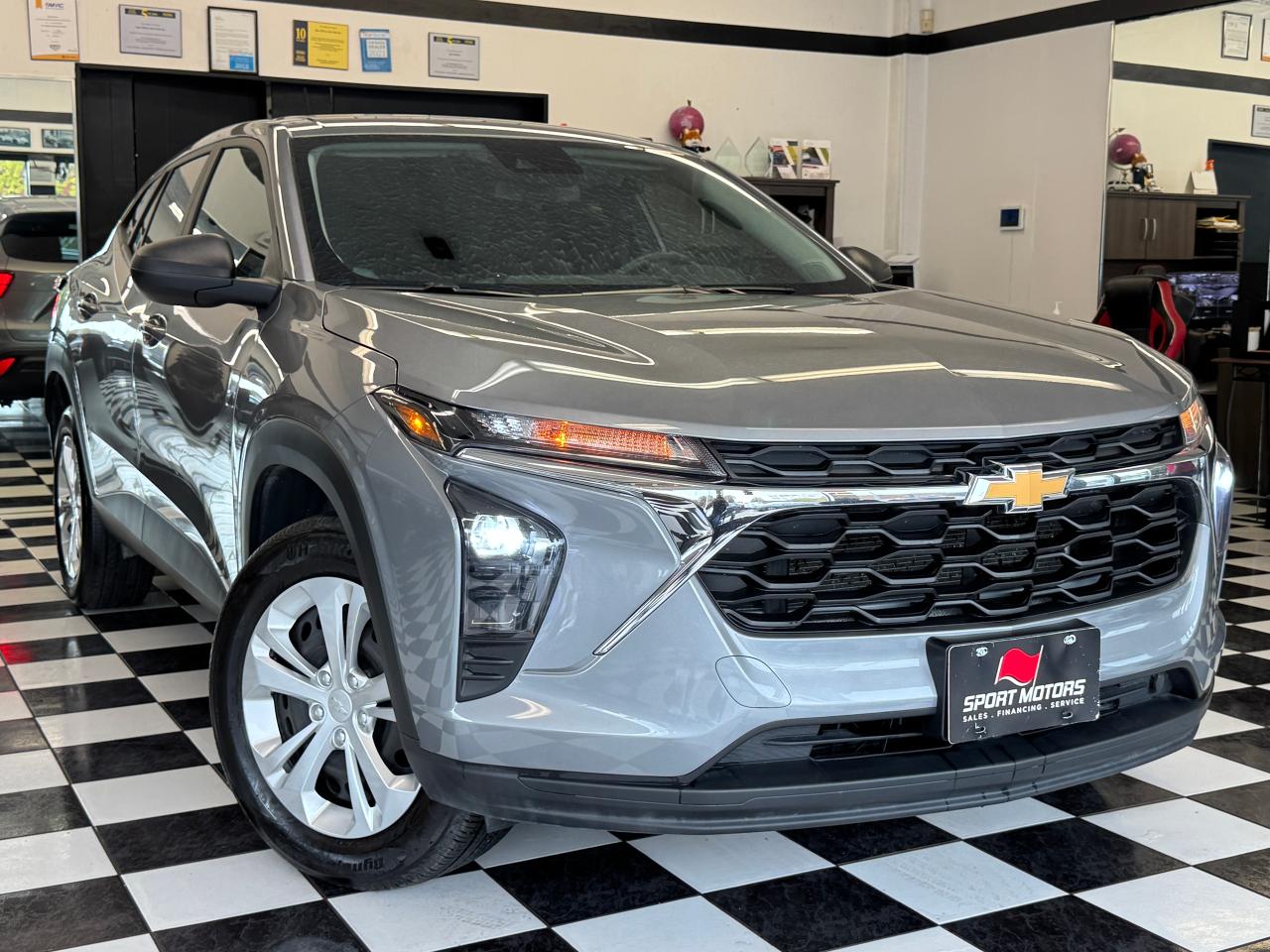 2024 Chevrolet Trax LS+Remote Start+LIKE NEW+ONE OWNER+CLEAN CARFAX Photo