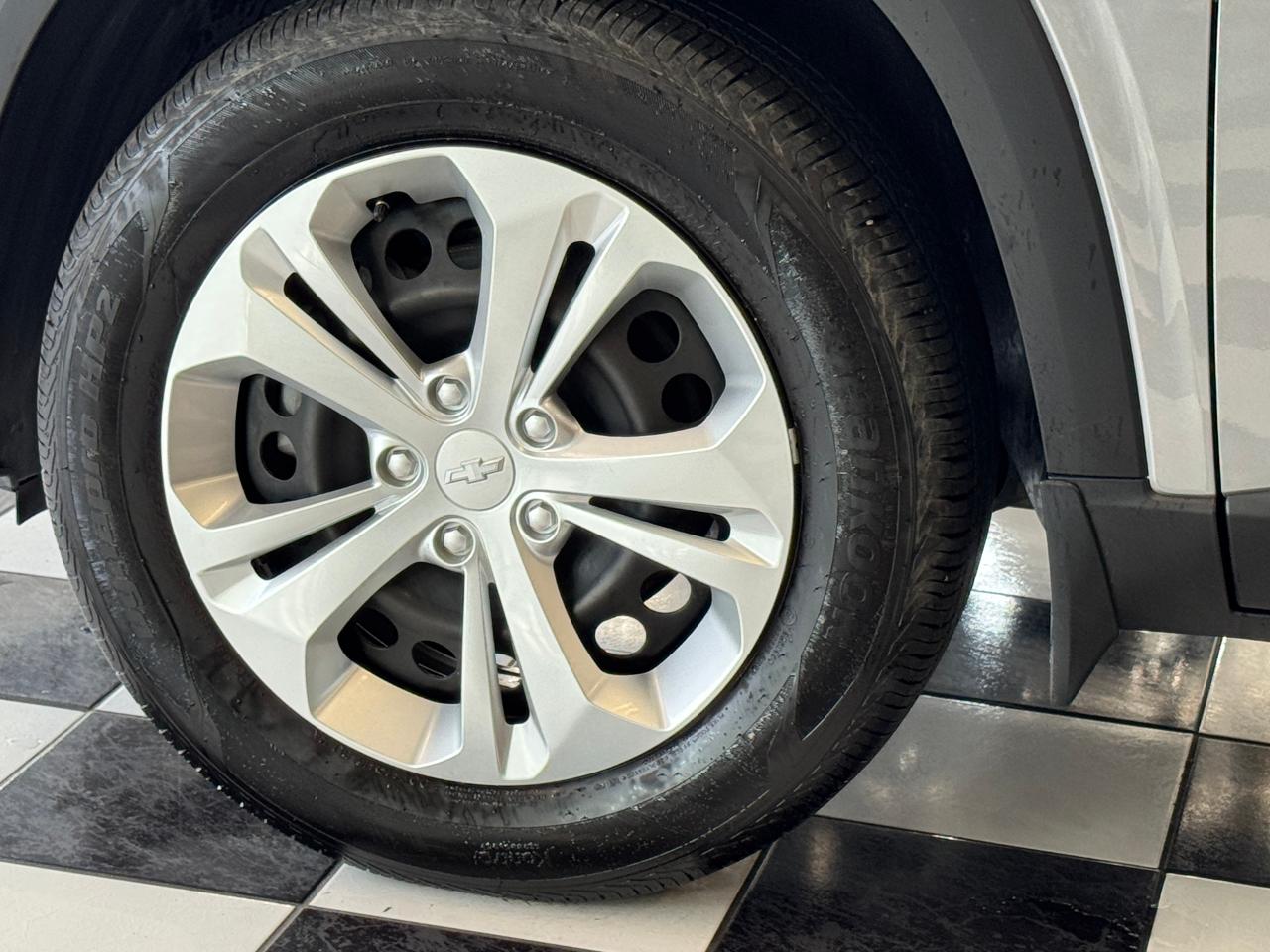 2024 Chevrolet Trax LS+Remote Start+LIKE NEW+ONE OWNER+CLEAN CARFAX Photo