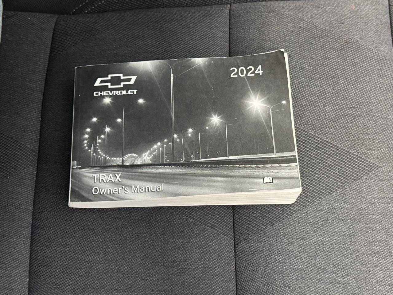 2024 Chevrolet Trax LS+Remote Start+LIKE NEW+ONE OWNER+CLEAN CARFAX Photo