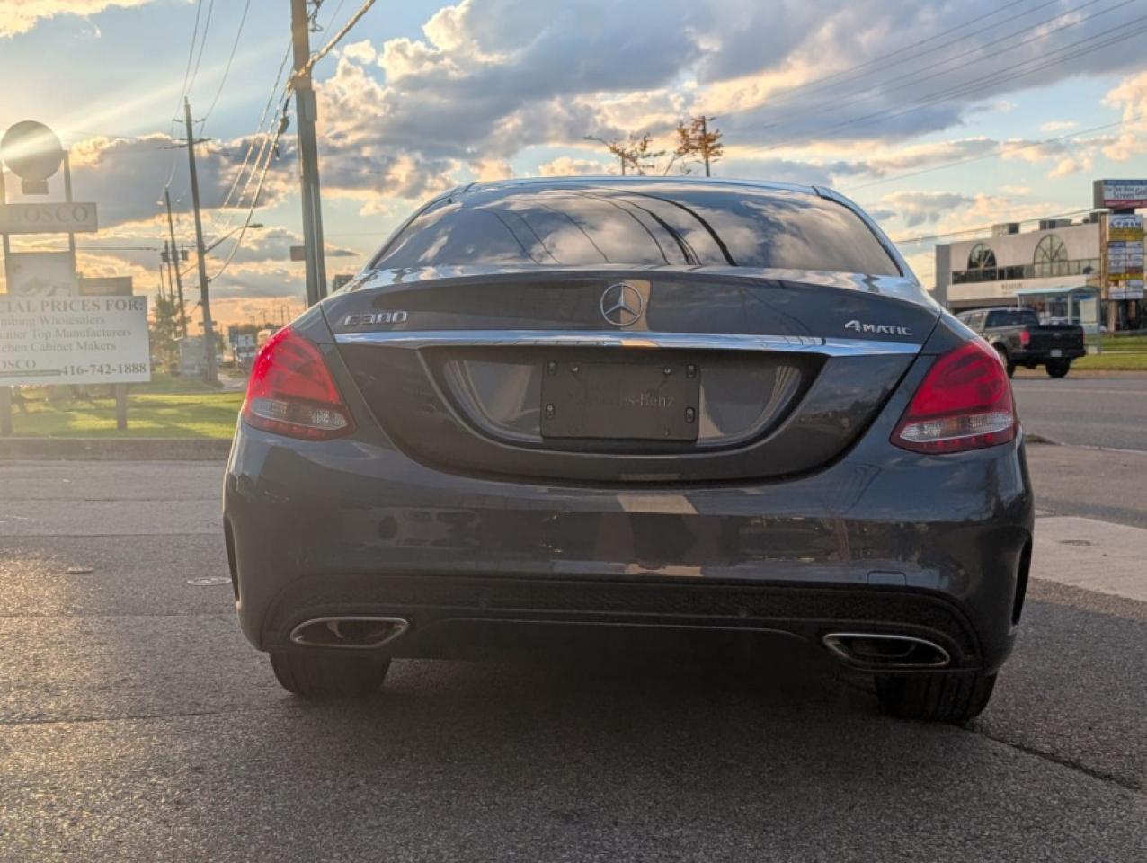 2016 Mercedes-Benz C-Class C-CLASS 4MATIC * LOW MILAGE * PANO ROOF * AMG - Photo #6