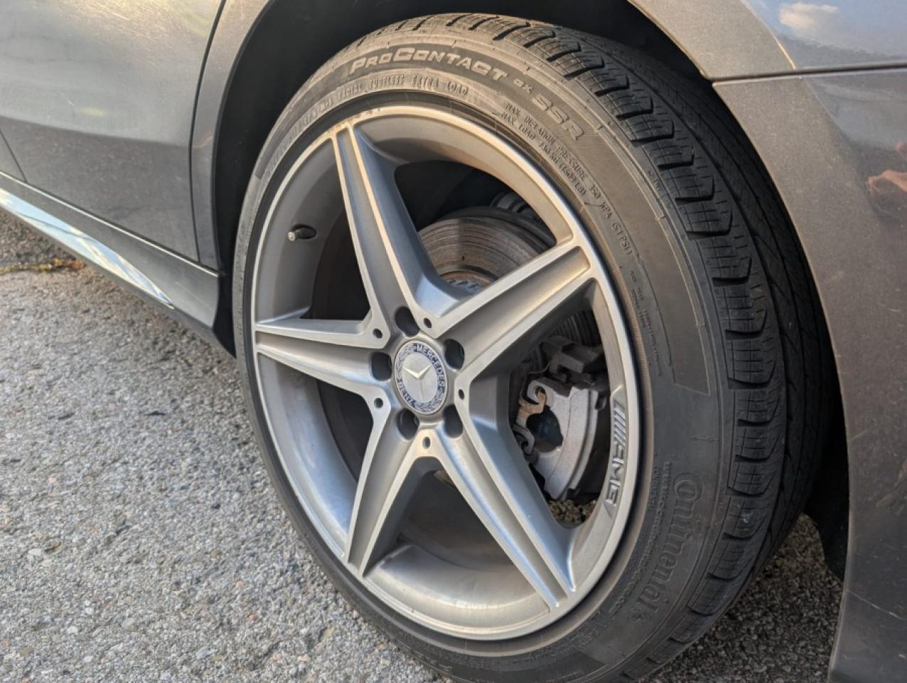 2016 Mercedes-Benz C-Class C-CLASS 4MATIC * LOW MILAGE * PANO ROOF * AMG - Photo #19