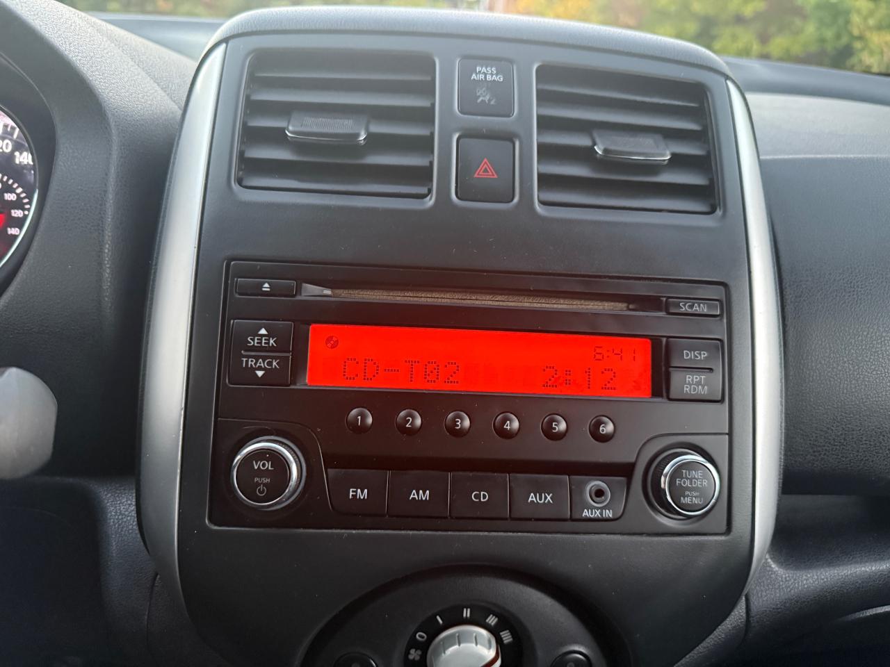 2014 Nissan Versa Note SV - Photo #14