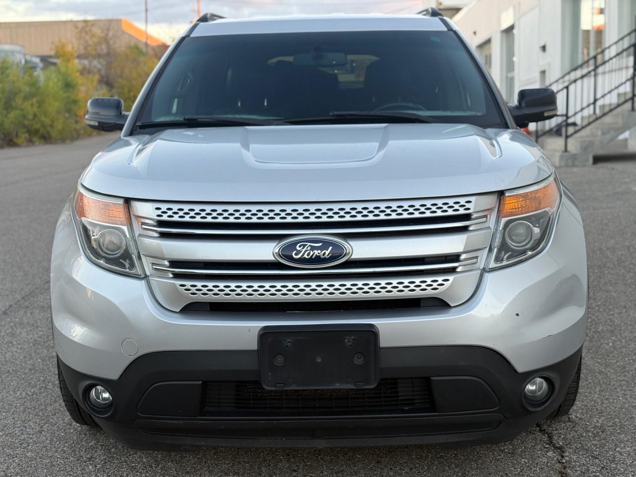 2013 Ford Explorer XLT - Photo #2