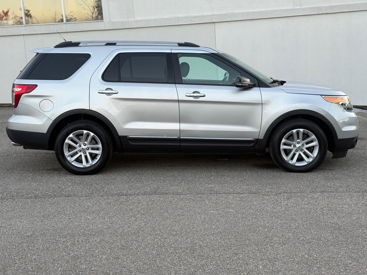 2013 Ford Explorer XLT - Photo #4