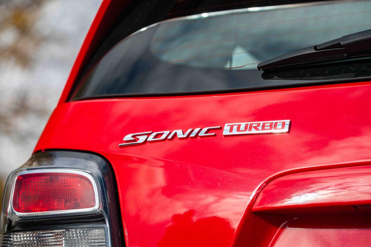 2018 Chevrolet Sonic LT TUBRO - Photo #17