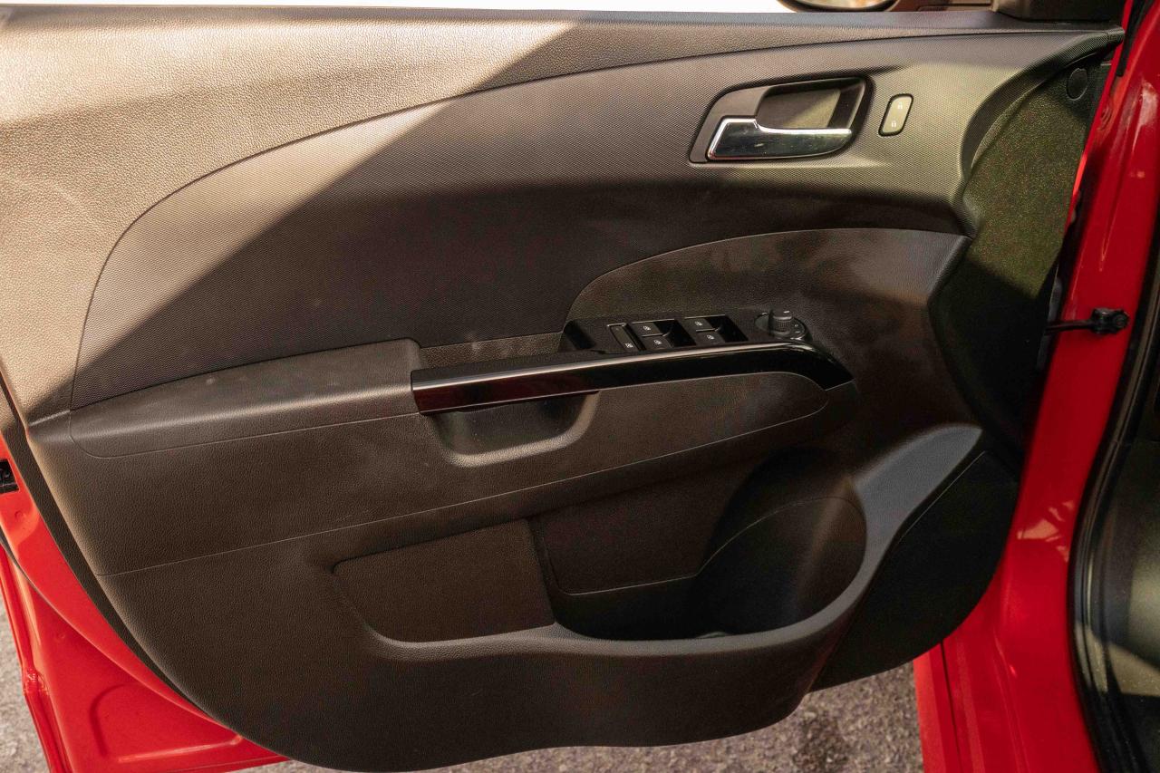 2018 Chevrolet Sonic LT TUBRO - Photo #28