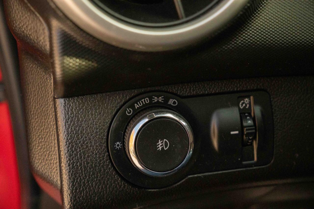 2018 Chevrolet Sonic LT TUBRO - Photo #32