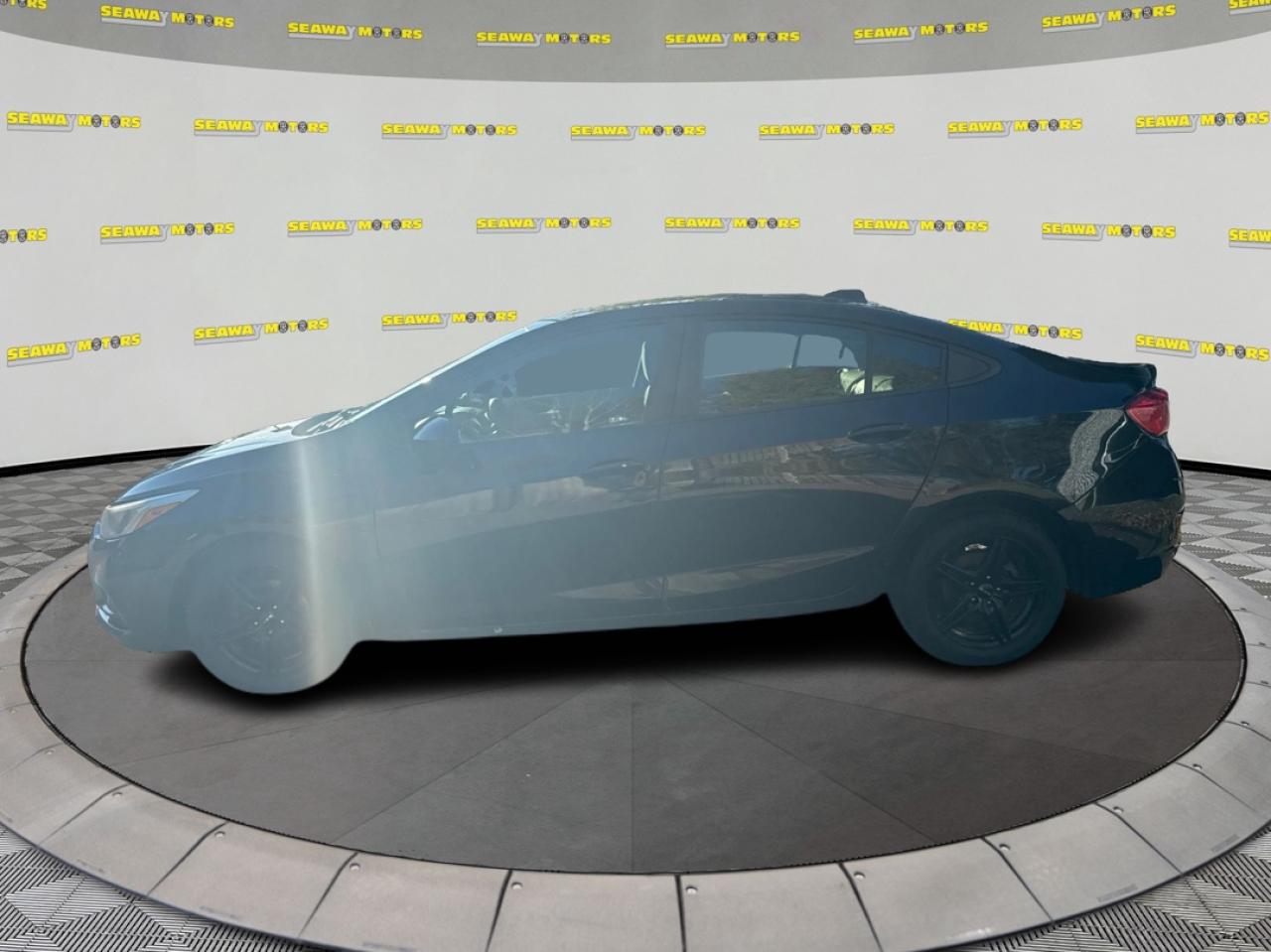 2018 Chevrolet Cruze LS - Photo #6