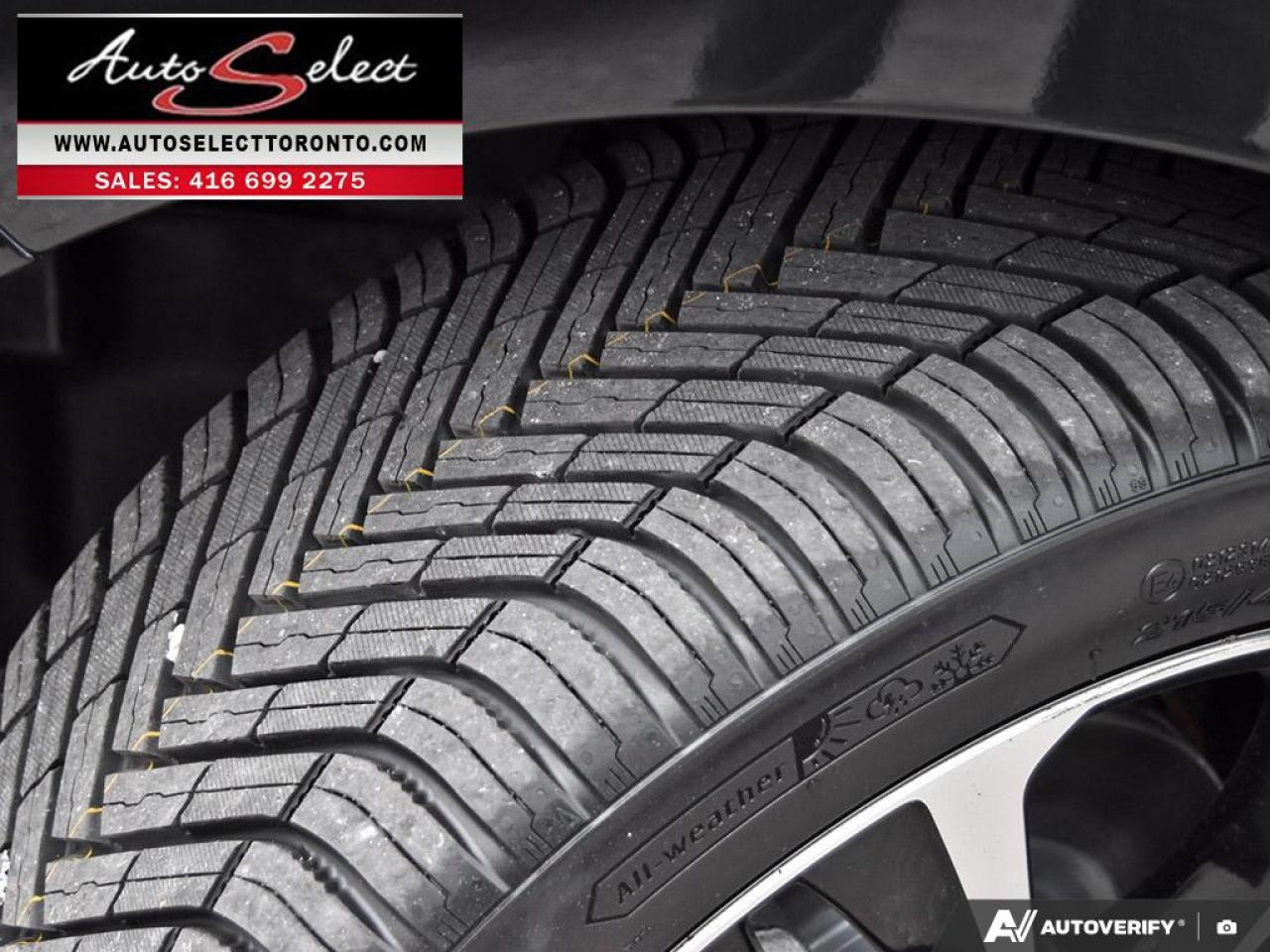 2018 Toyota Corolla SE Sunroof - Backup Camera - Clean Carfax Photo