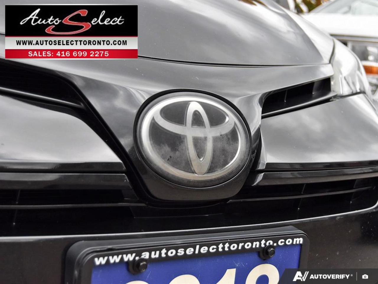 2018 Toyota Corolla SE Sunroof - Backup Camera - Clean Carfax Photo