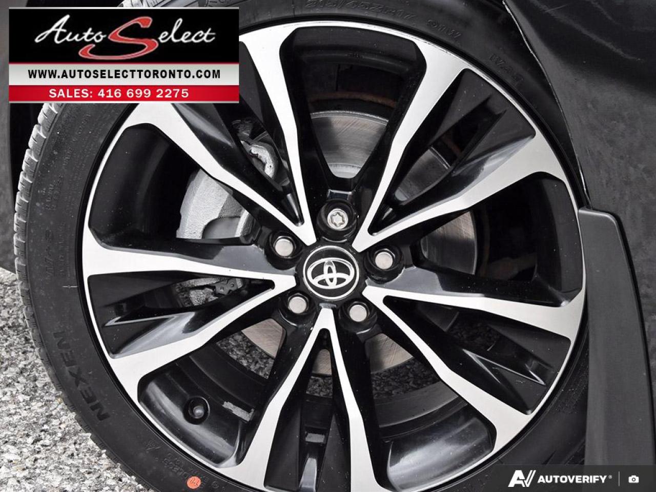 2018 Toyota Corolla SE Sunroof - Backup Camera - Clean Carfax Photo