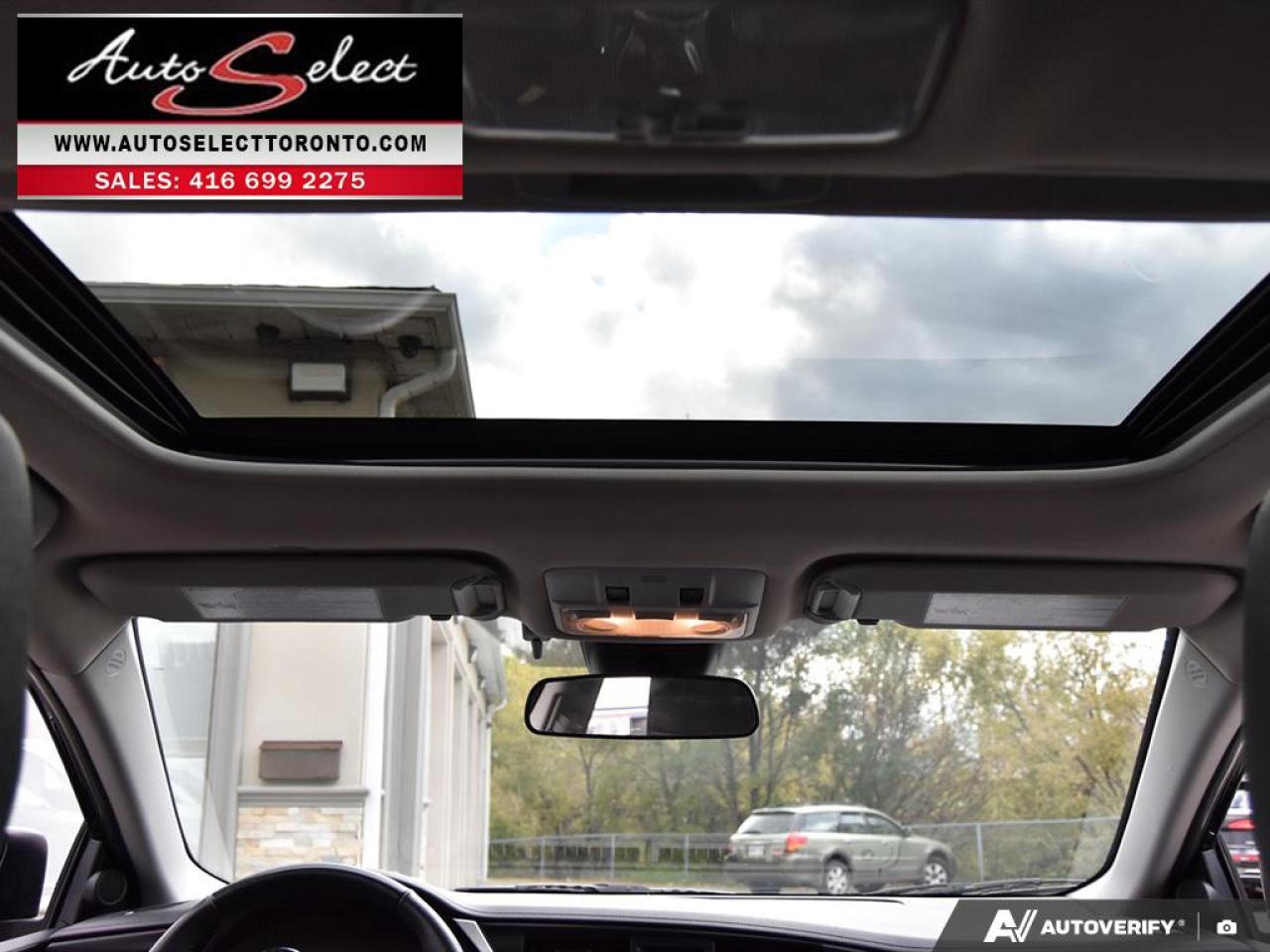 2018 Toyota Corolla SE Sunroof - Backup Camera - Clean Carfax Photo