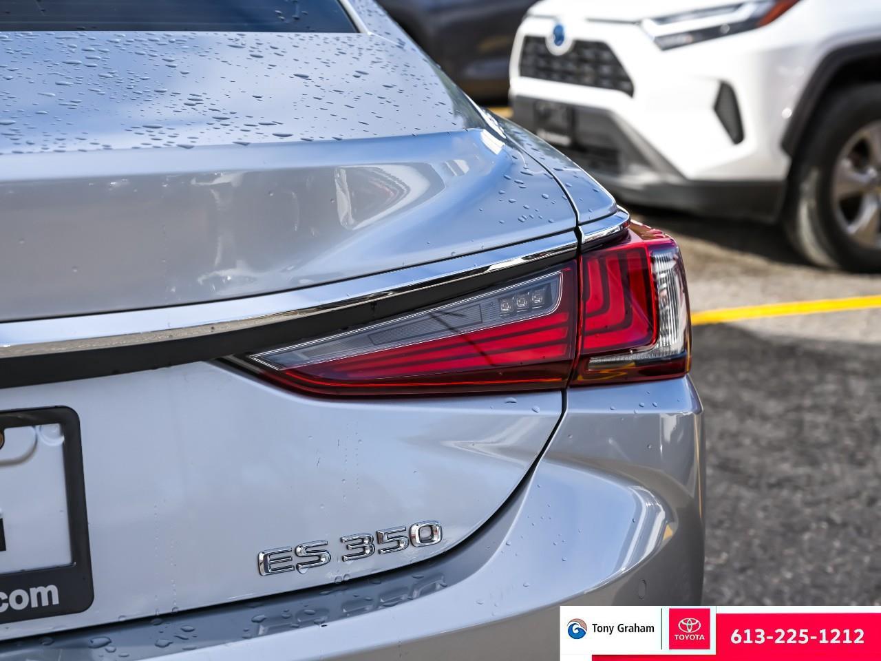 2022 Lexus ES 350  Photo