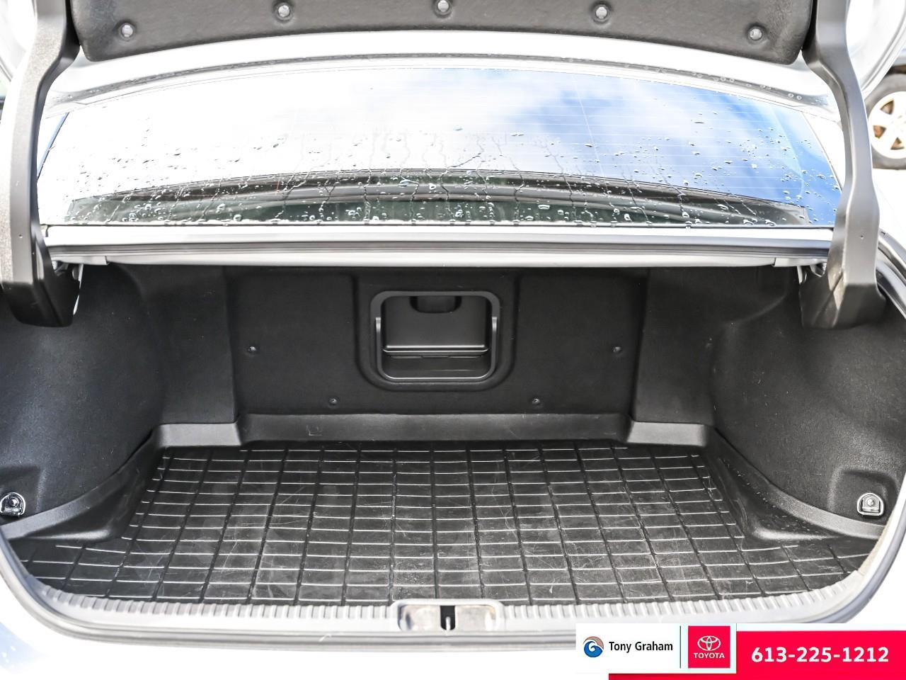 2022 Lexus ES 350  Photo