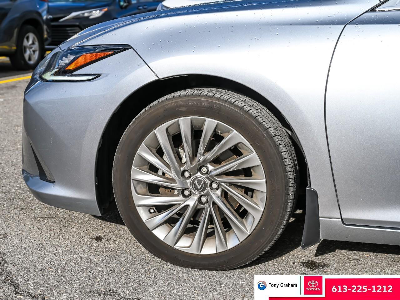 2022 Lexus ES 350  Photo