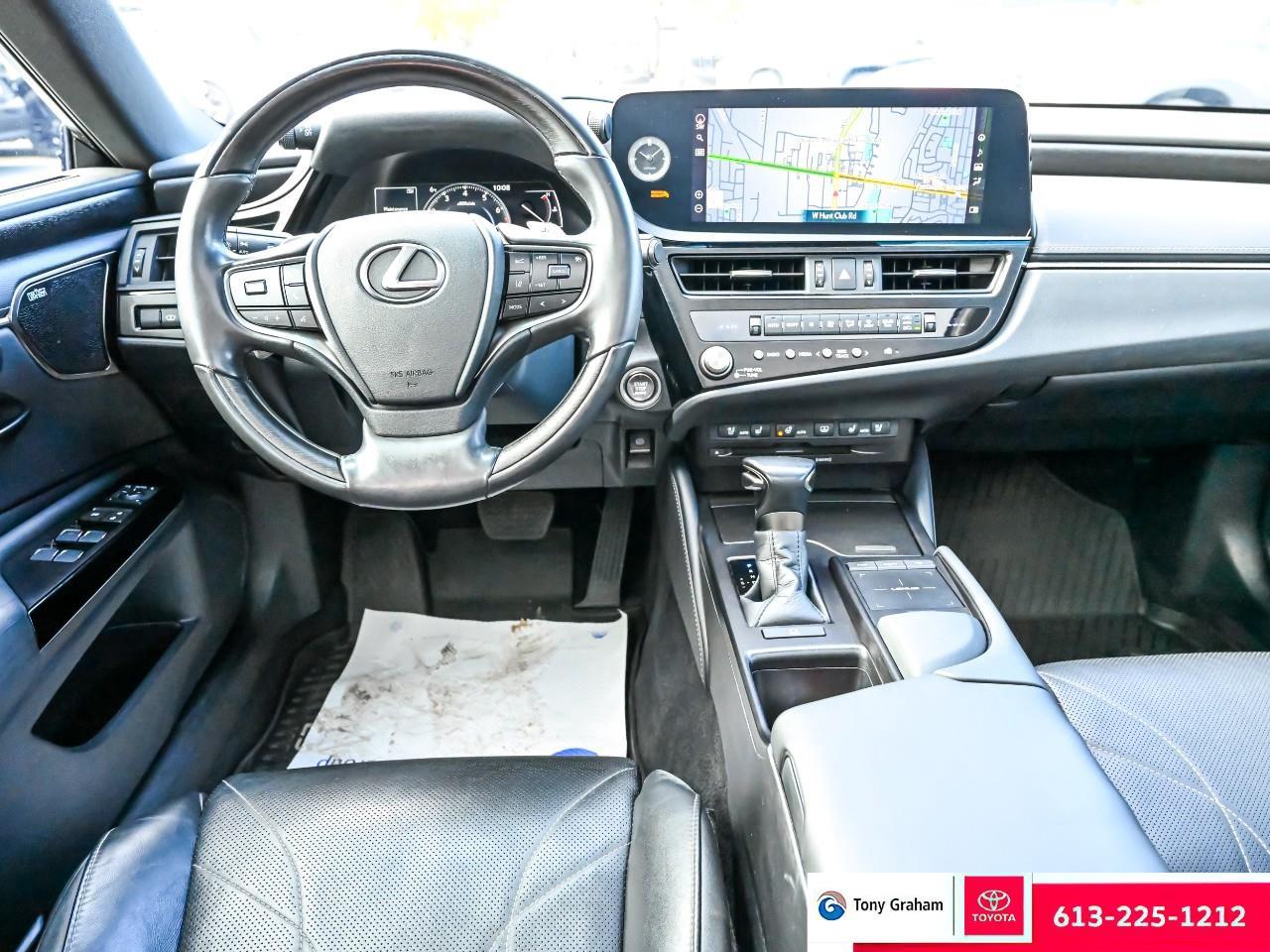 2022 Lexus ES 350  Photo