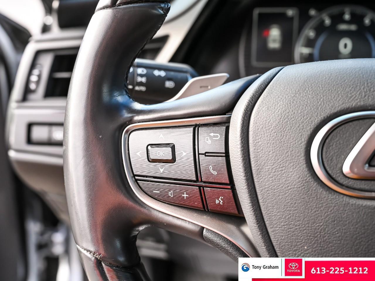 2022 Lexus ES 350  Photo