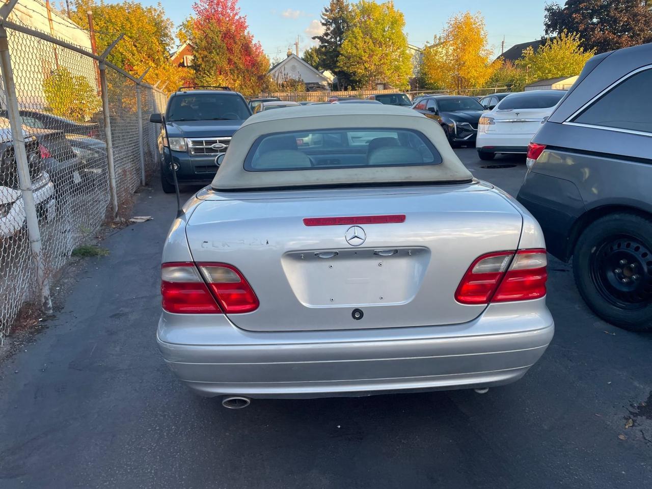 2002 Mercedes-Benz CLK 320 *HEATED SEATS, SAFETY, 1Y WARRANTY ENG & TRAN* - Photo #5