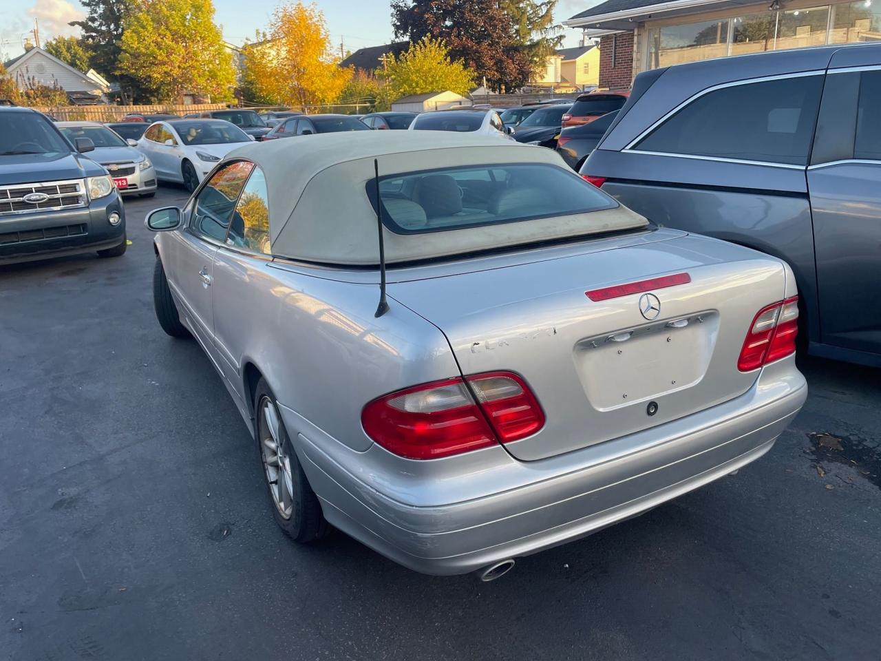 2002 Mercedes-Benz CLK 320 *HEATED SEATS, SAFETY, 1Y WARRANTY ENG & TRAN* - Photo #6