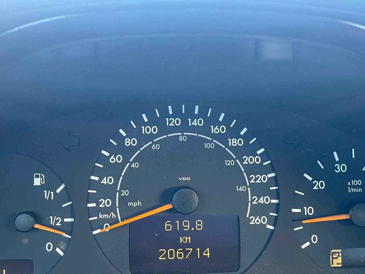 2002 Mercedes-Benz CLK 320 *HEATED SEATS, SAFETY, 1Y WARRANTY ENG & TRAN* - Photo #9