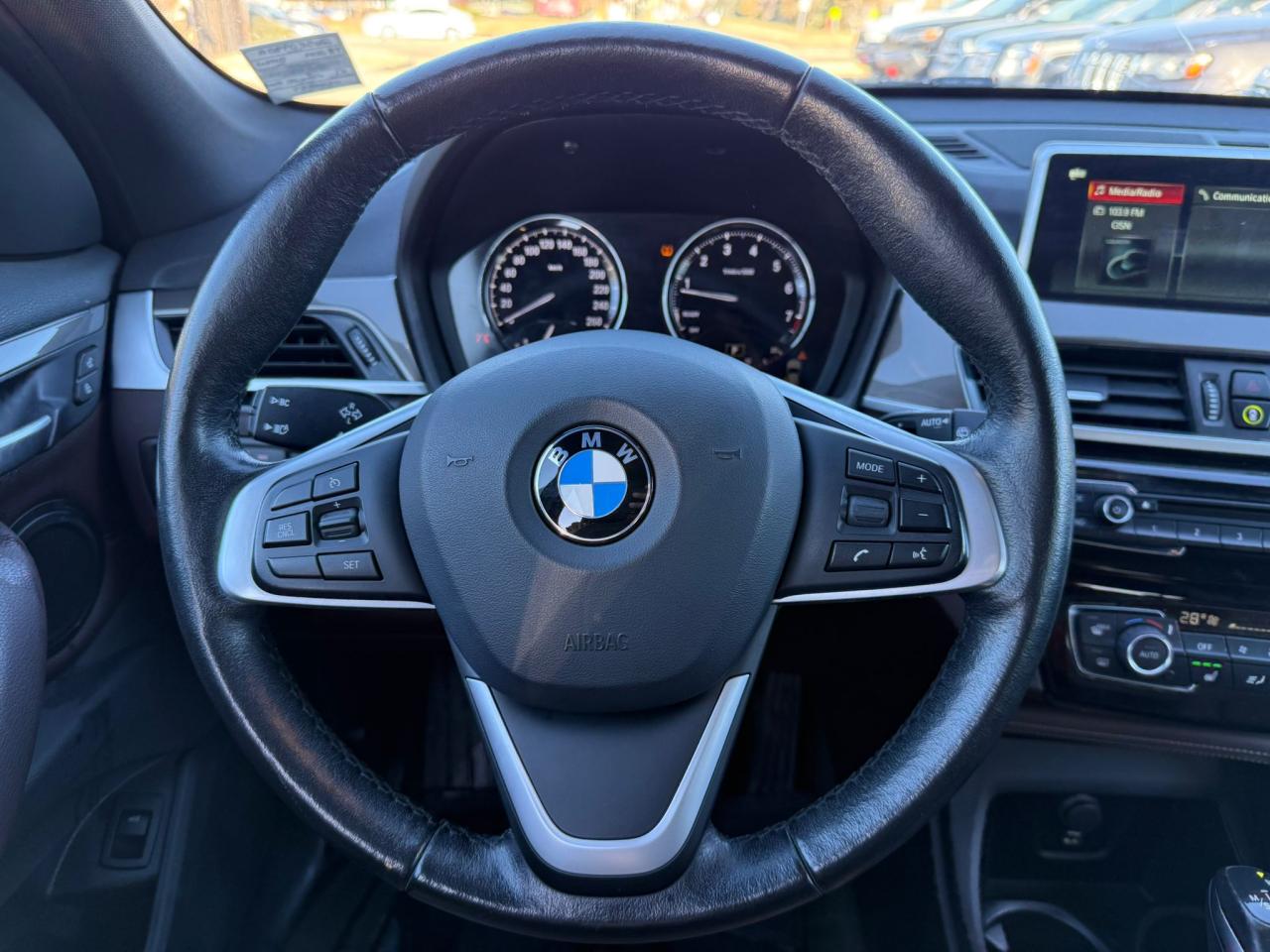 2019 BMW X1 xDrive28i - Photo #9