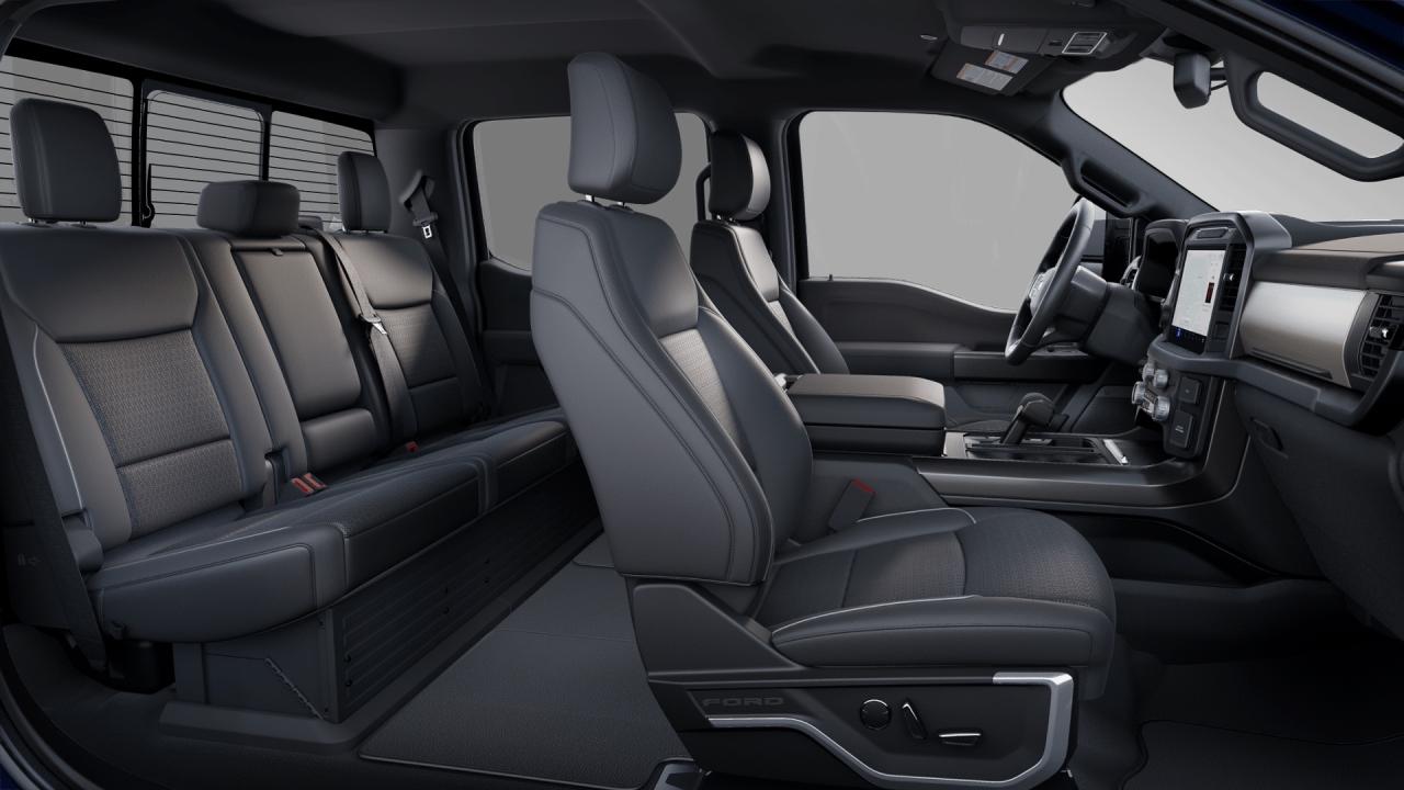 2025 Ford F-150 Lariat Photo5