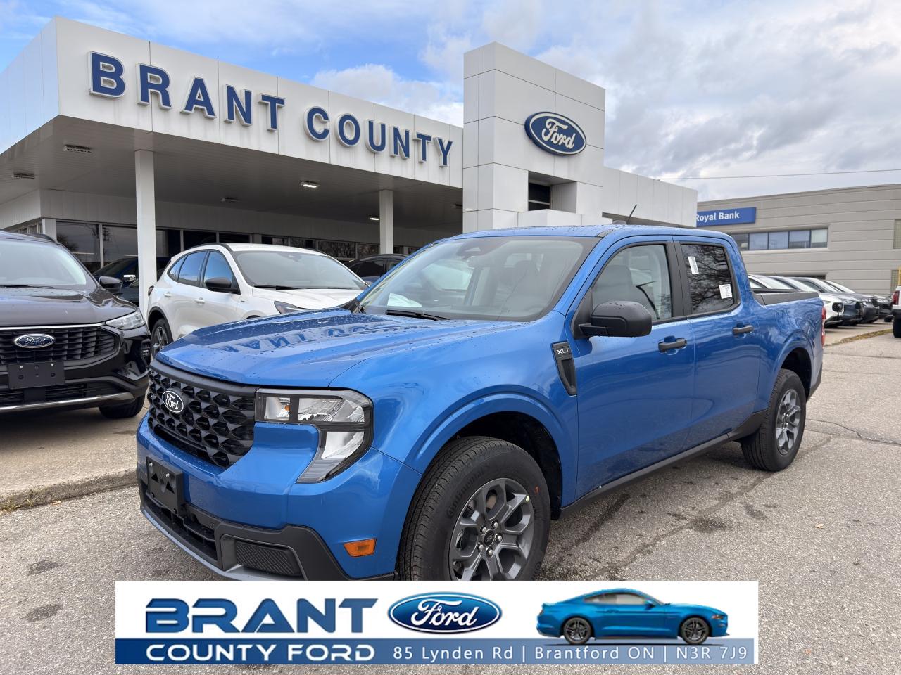 2025 Ford Maverick XLT Photo0