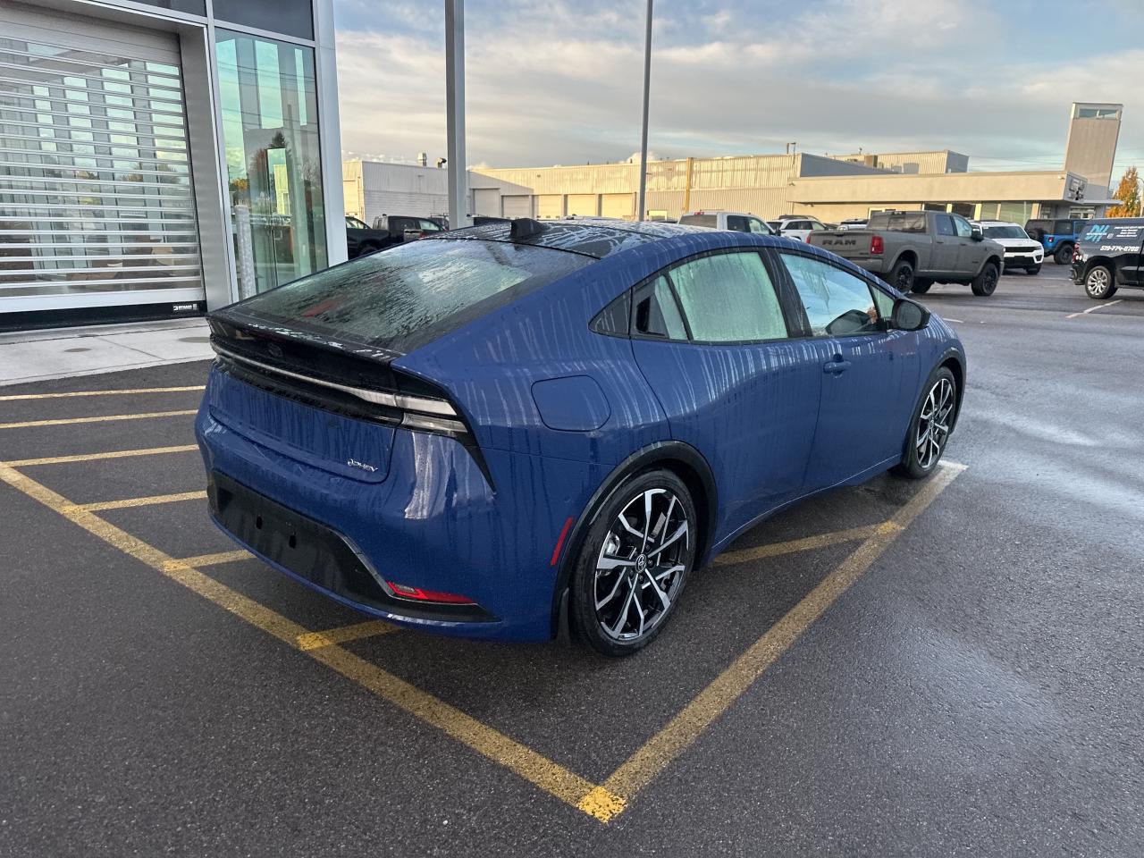 2026 Toyota Prius Plug-In Hybrid XSE Premium Photo4